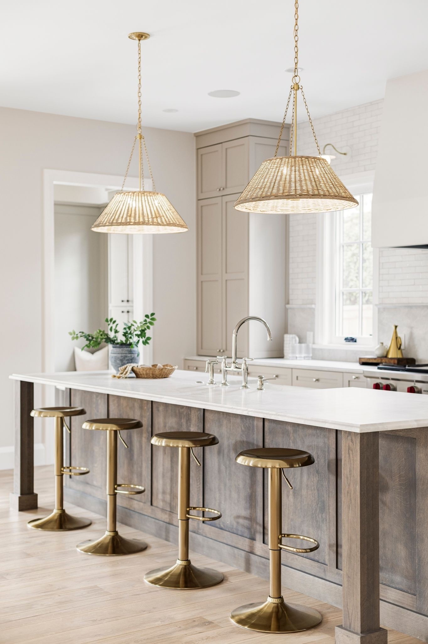 A designer look for less ✨ These gold swivel barstools feel incredibly high-end and add the perfect layer of warmth and polish to this kitchen!

Barstool, kitchen, island, stool, counter stool, swivel

#LTKHome