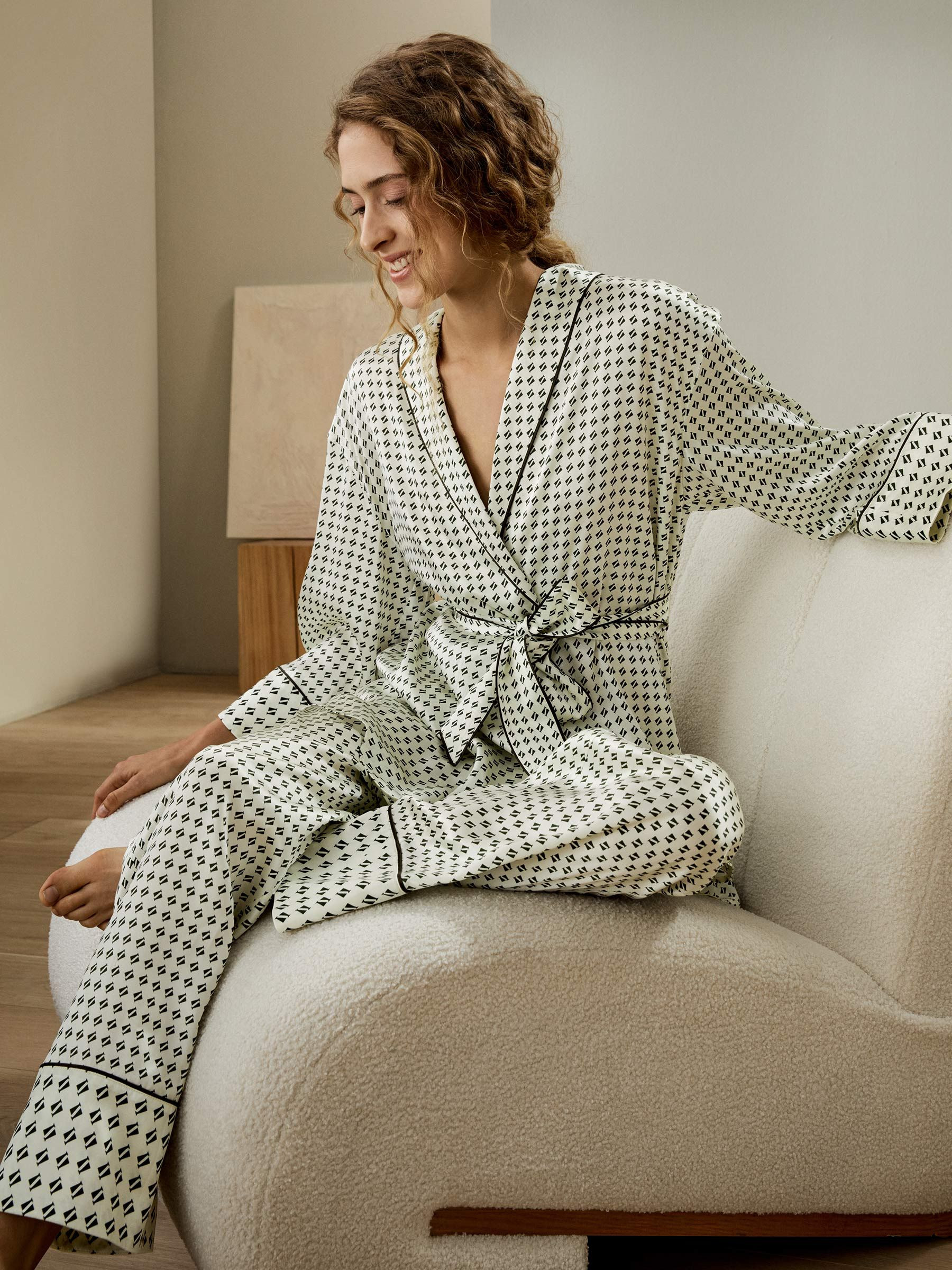 Pena Robe With Pants | LilySilk