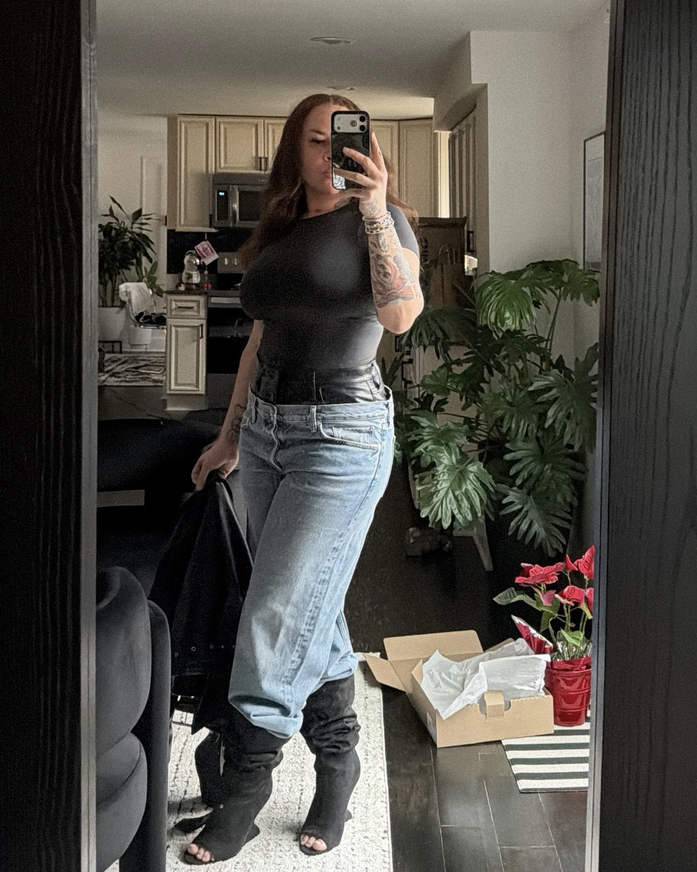 The jeans + boots combo that just gets it 🔥

The perfect relaxed straight-leg denim with that effortless drape 🤝 paired with slouchy boots that instantly elevate the whole look. Casual, but cool.

#LTKstyle #LTKdenim #LTKshoecrush #EverydayStyle #CasualChic #DenimOutfit #FallStyle #EffortlessStyle #StreetStyle #LTKfinds

#LTKOver40 #LTKgrwm #LTKootd