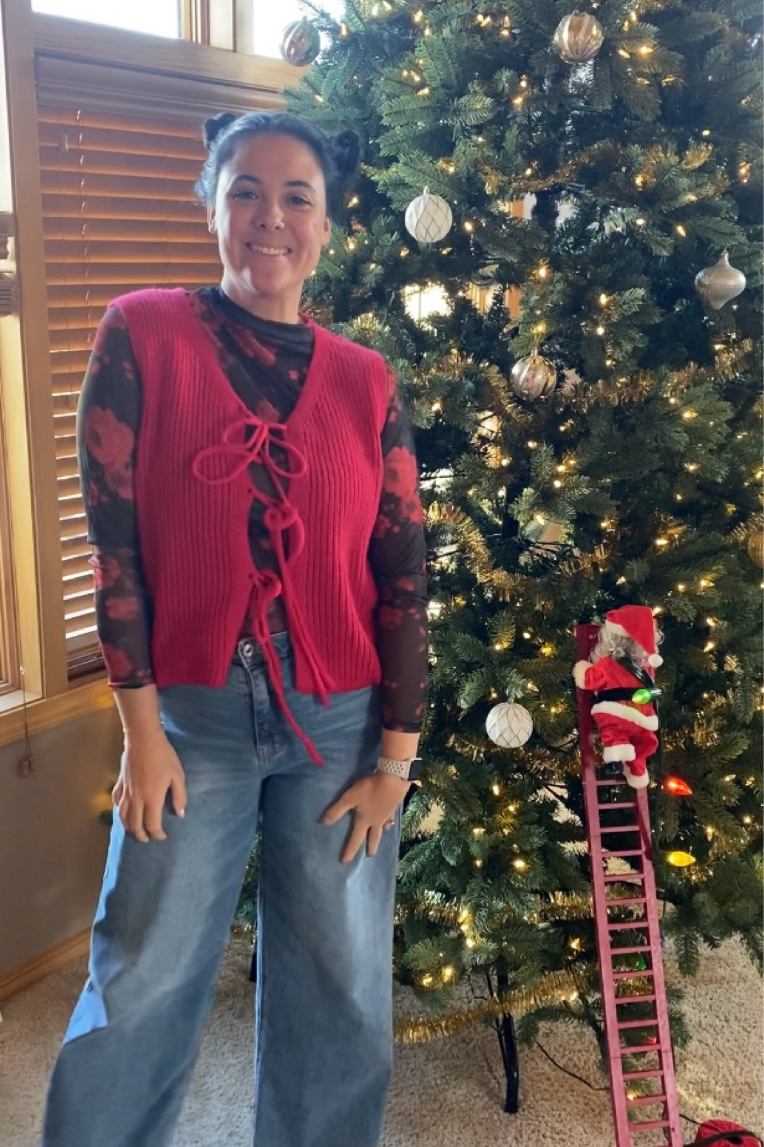 Women’s winter holiday outfit size 12/14
Top: SHEIN size 0xl (12)
Vest: SHEIN size 0xl (12)
Jeans: BCBG high waist wide leg (13)
Boots: ARA 

#LTKMidsize #LTKHoliday #LTKParties