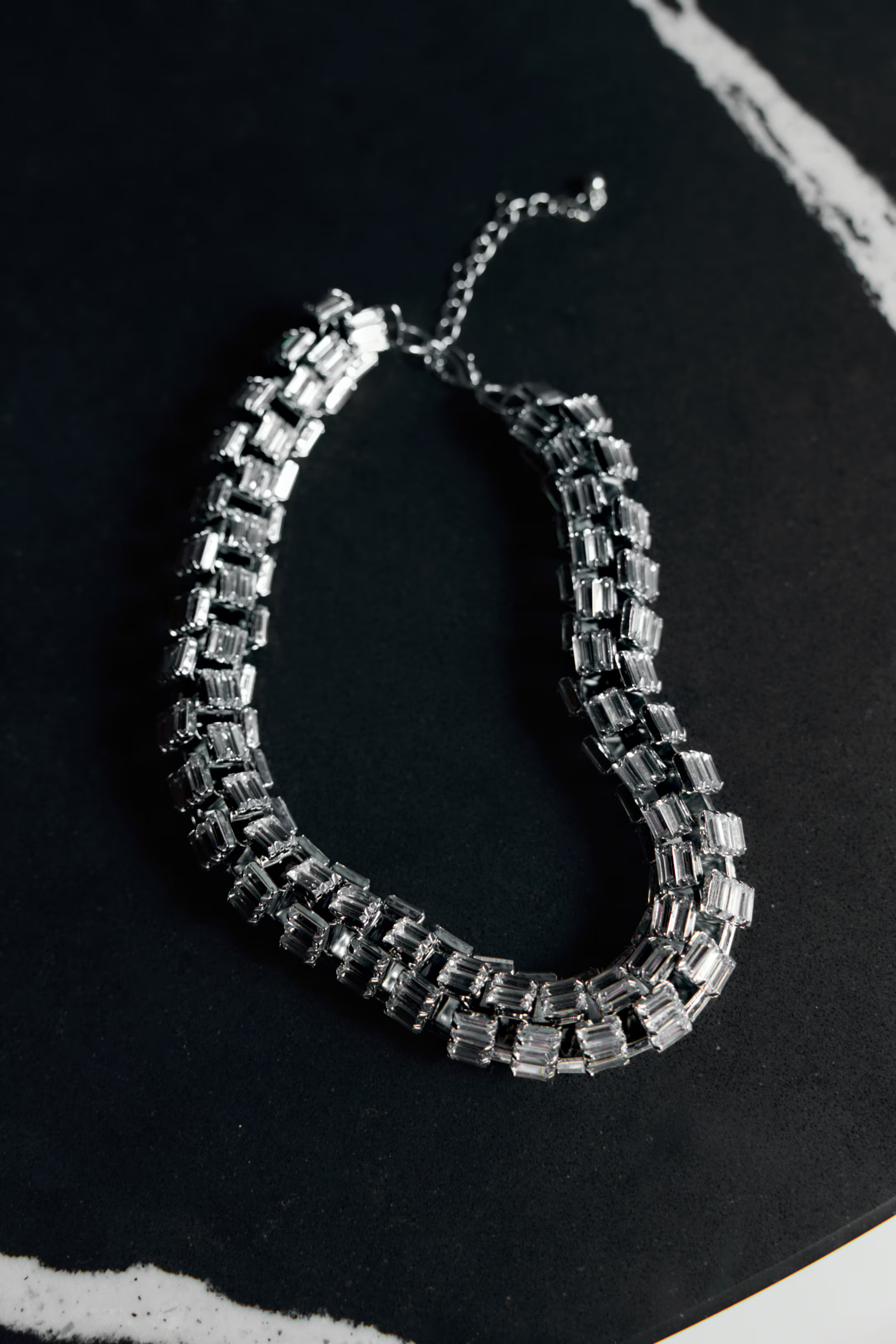 Rhinestone Necklace - Silver-colored - Ladies | H&M US | H&M (US + CA)