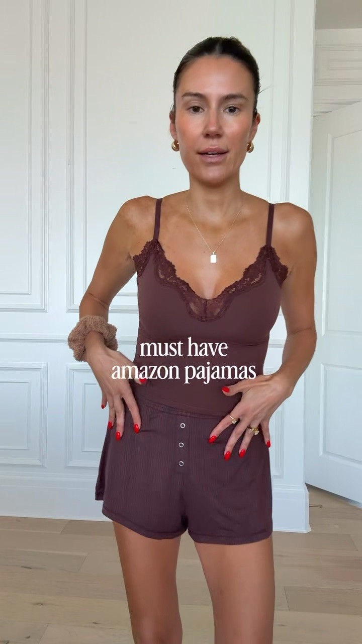 Must have Amazon pajamas 💫 obsessed with these!! I wear size
Small in the pajama shorts

Amazon fashion, amazon finds, women’s pajamas, gift for her

#LTKgrwm #LTKOver40 #LTKSeasonal