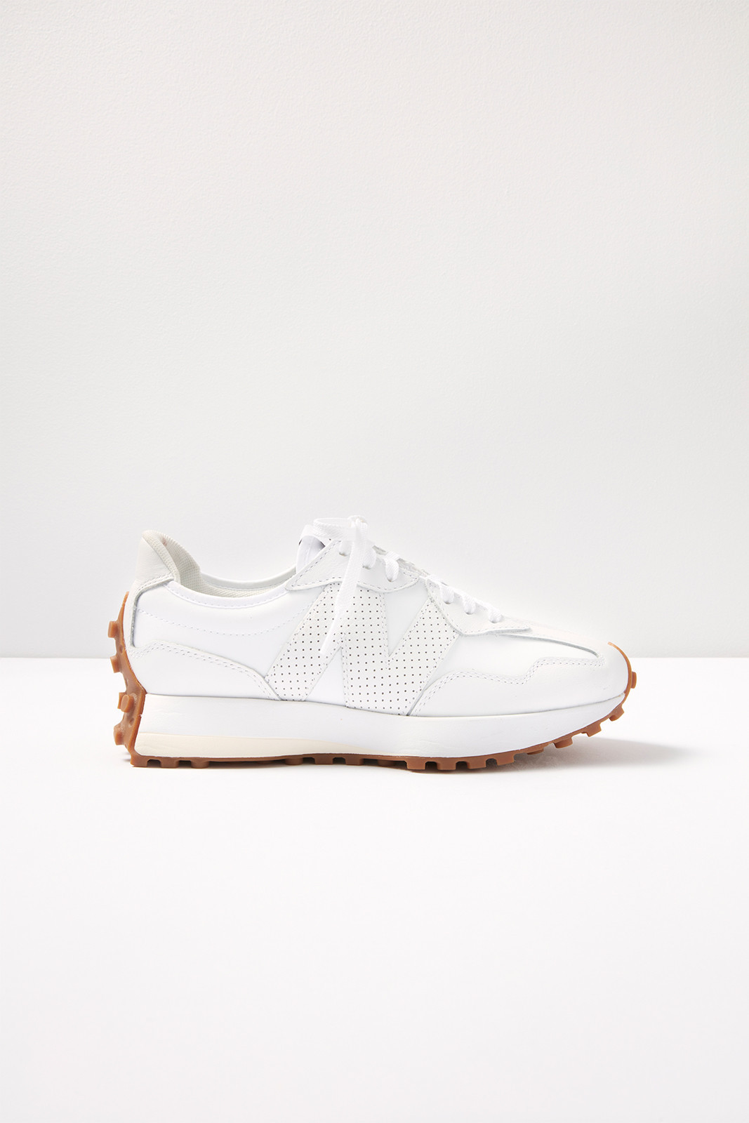 NEW BALANCE 327 Sneaker | EVEREVE | Evereve