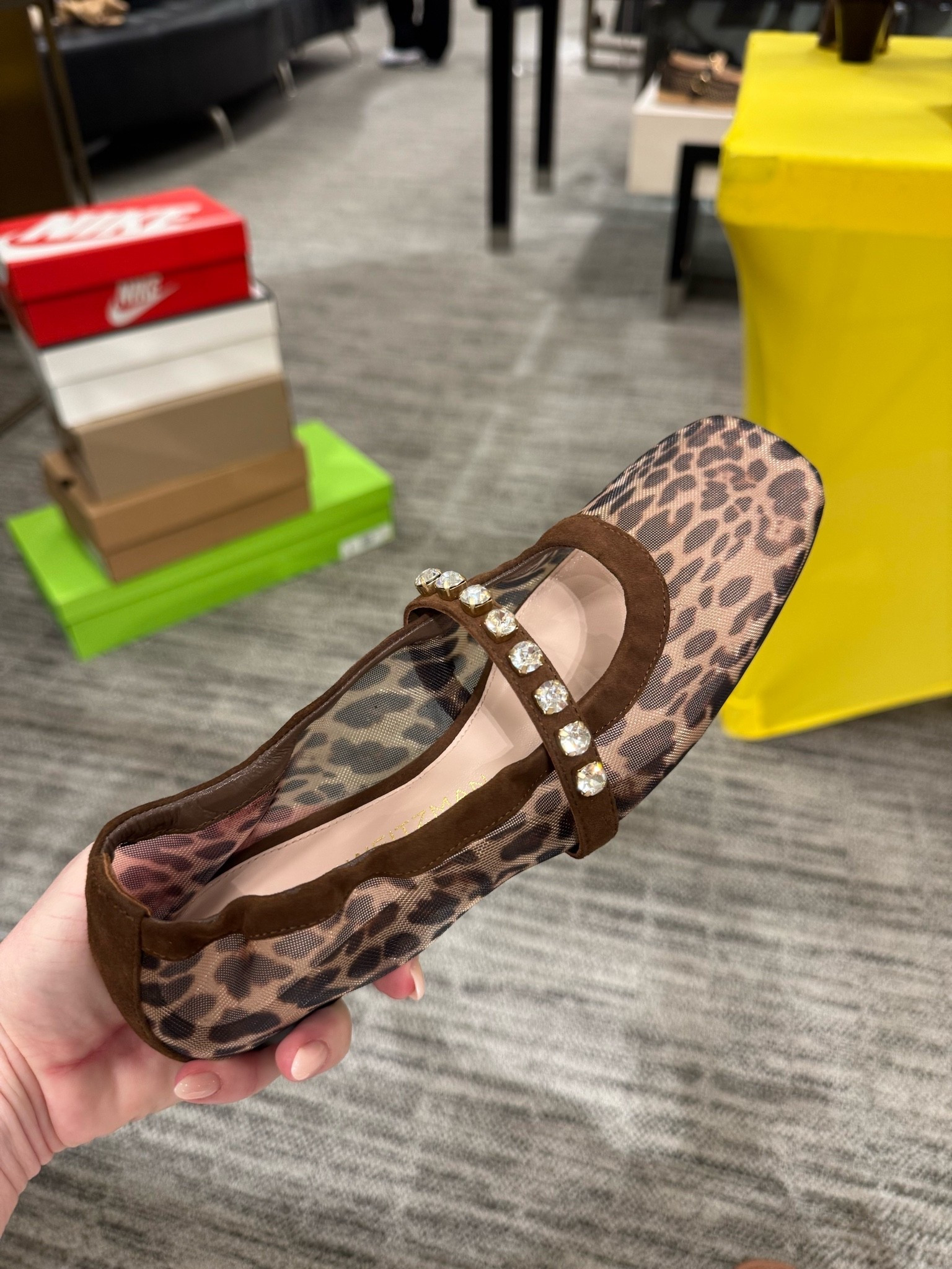 Leopard ballet flat! Perfect for fall 🤎

Nordstrom Anniversary Sale
Women’s shoes

#LTKSaleAlert #LTKSeasonal