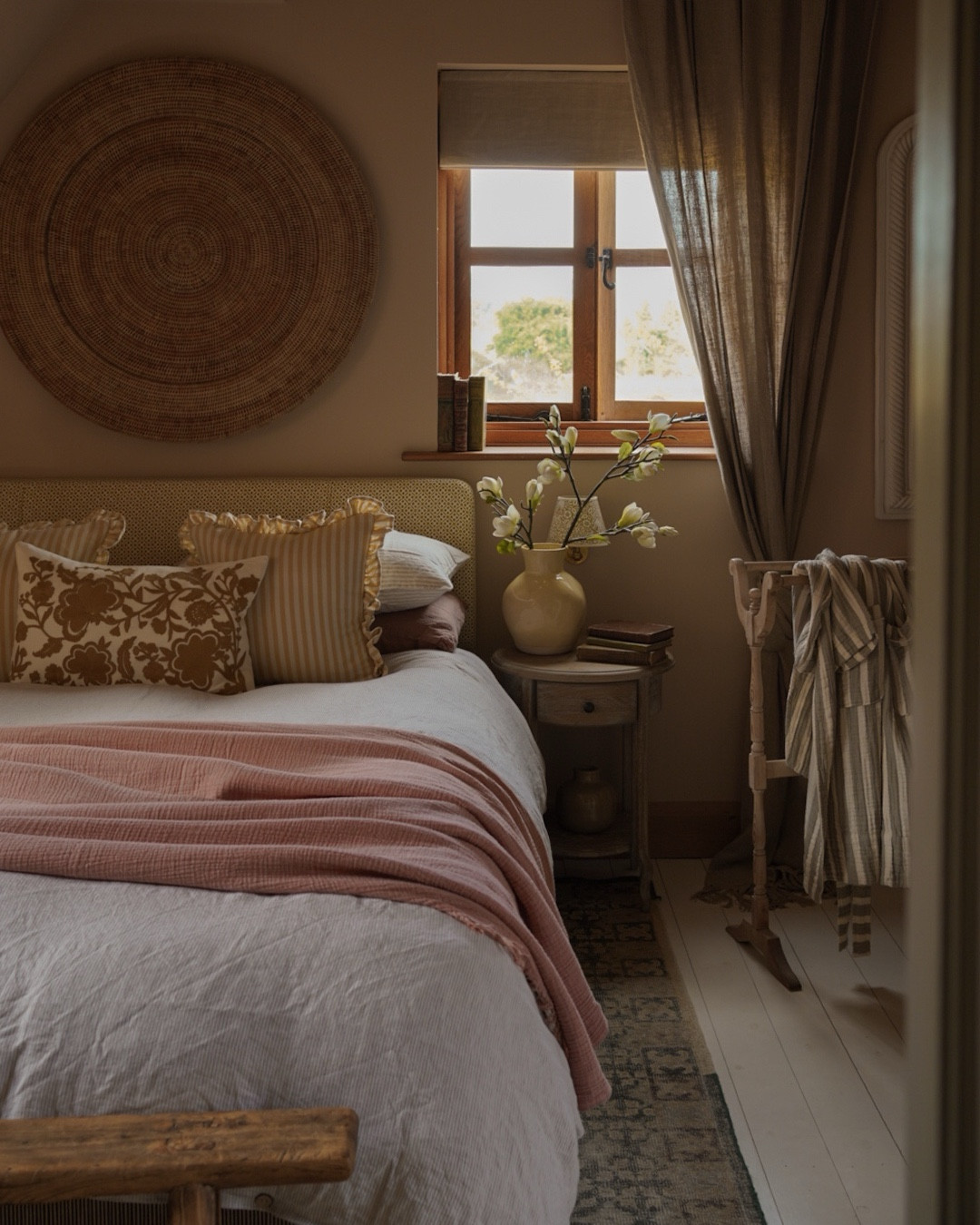 The new spring vase of dreams 🧈 

#LTKuk #LTKhome #LTKspring