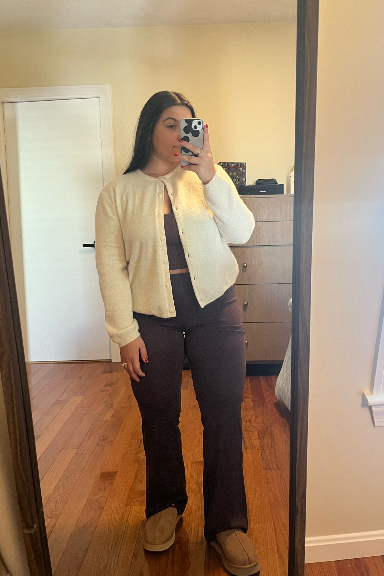 when the cardigan makes the outfit 🤎

#LTKMidsize #LTKFindsUnder50 #LTKSeasonal