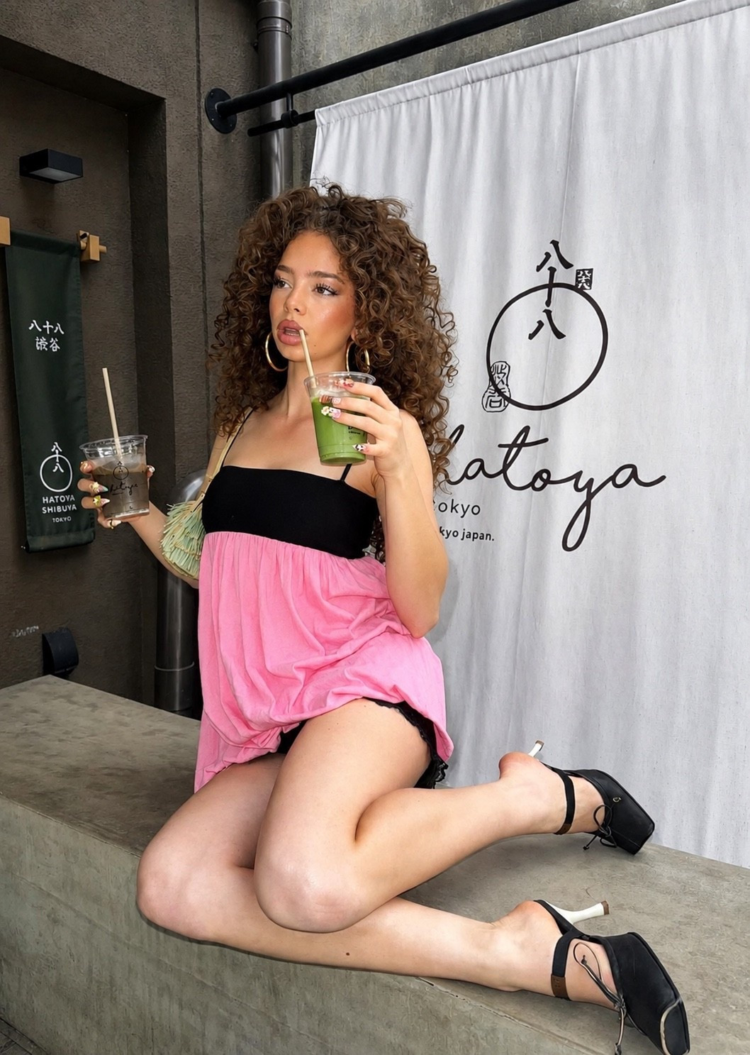 Demitra wearing Gimaguas, Revice Denim, Maison Margiela & Fendi. 🩷🖤💚

#LTKsummer #LTKshoes #LTKbag