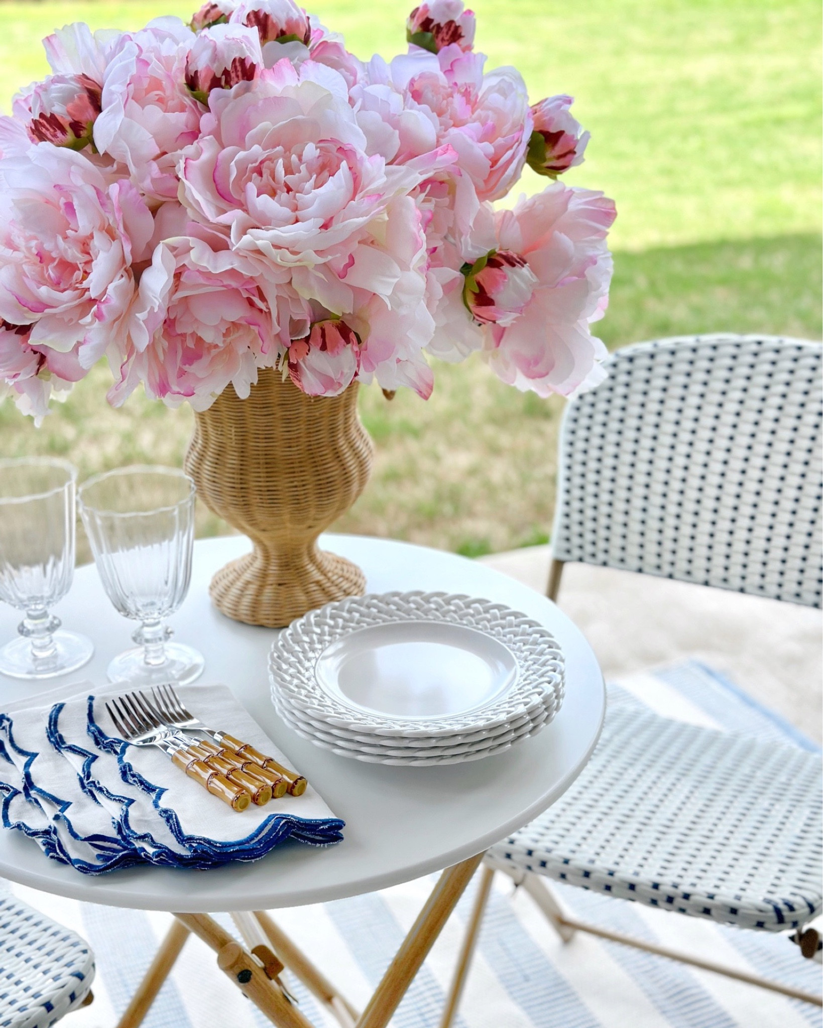 Target patio set with foldable table and chairs!
Target bistro set, outdoor furniture perfect for small patio spaces melamine plates Amazon finds 

#LTKHome #LTKSaleAlert #LTKFindsUnder50