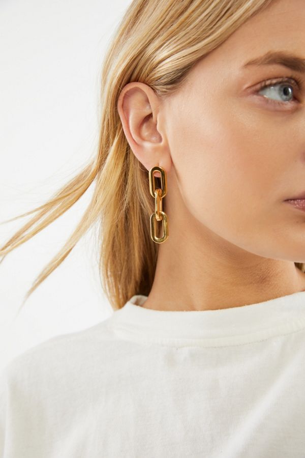 Ellie Vail Gage Oversized Link Earring | Urban Outfitters (US and RoW)