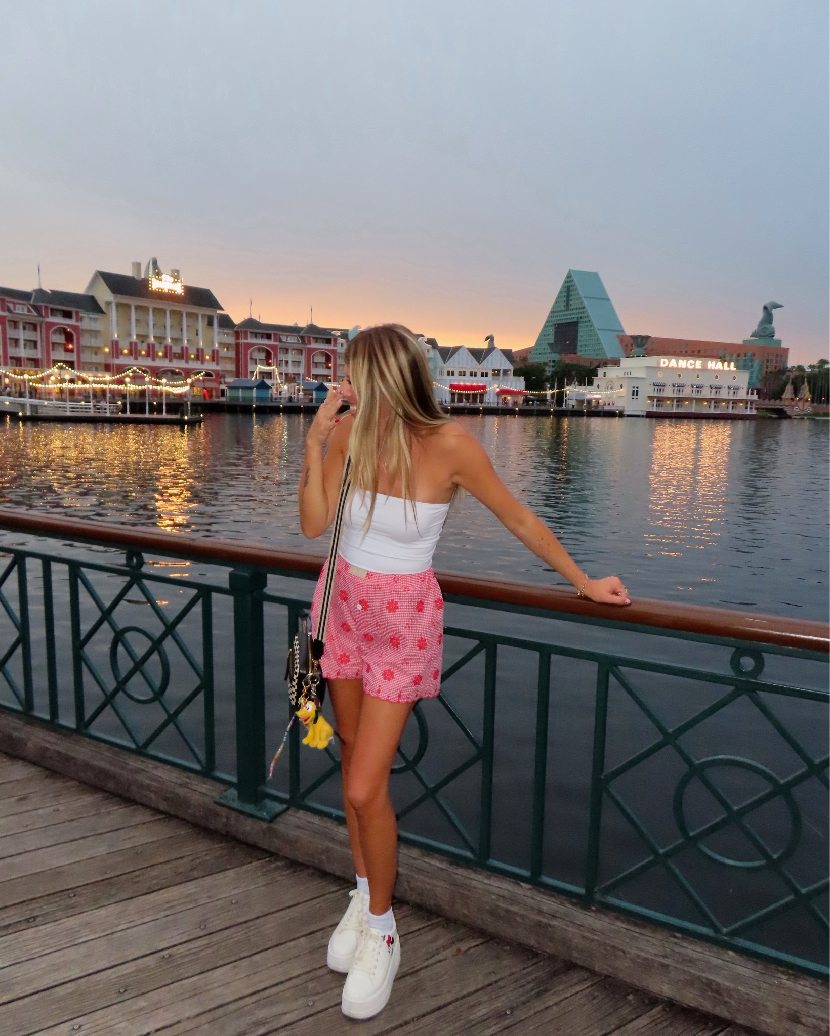 Disney Summer Outfit Inspo ✨


Disney Outfit | Boxer Shorts | Gingham | Boxer Shorts Outfit

#LTKSeasonal #LTKStyleTip #LTKSummerEdit