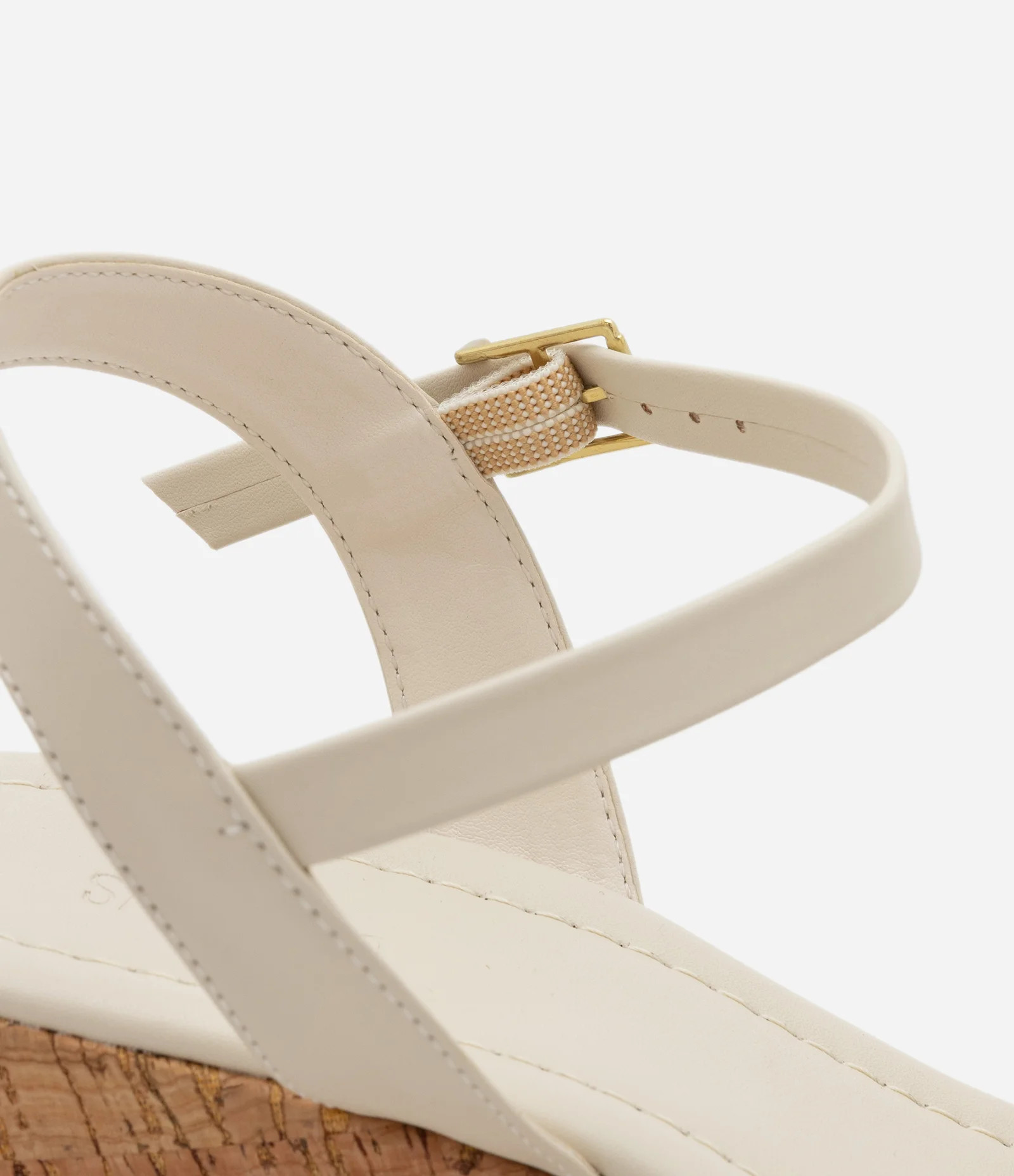 Sandália Plataforma em Pu com Cabedal H Preto - Lojas Renner | Renner (BR)