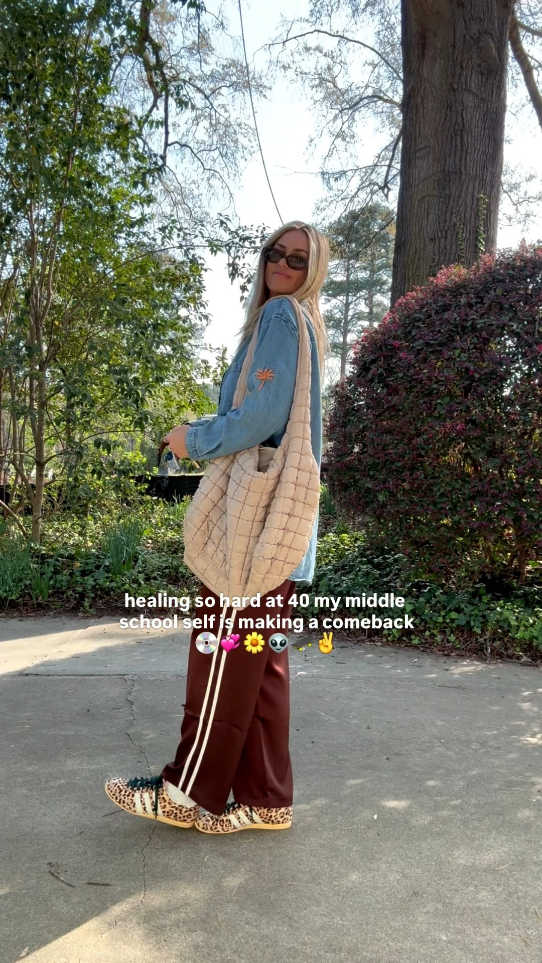 wear a M in the pants, shoes fit tts💕
exact shirt is billabong from a few years ago!

#LTKOver40 #LTKgrwm #LTKdayinmylife