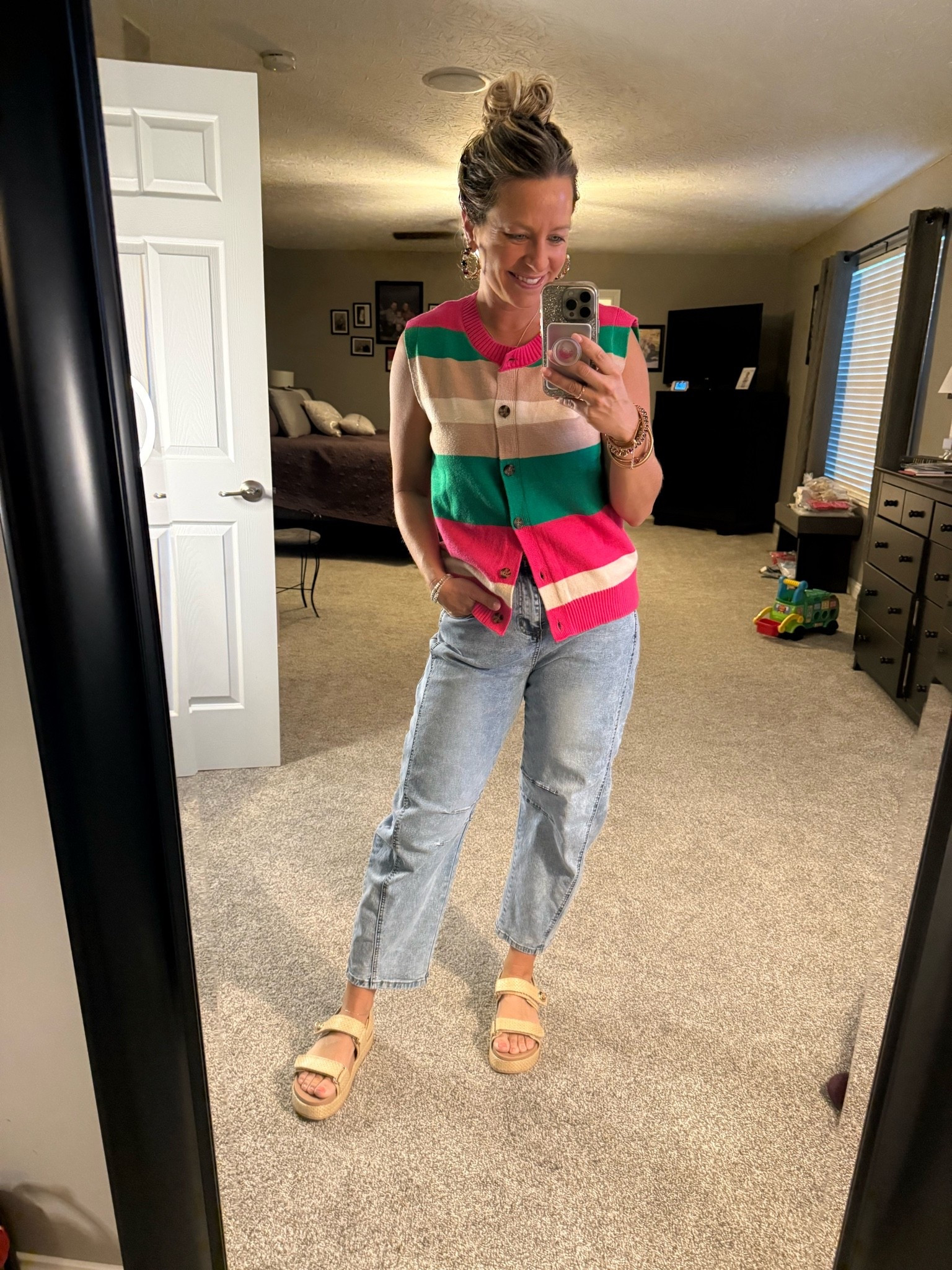 💞 
Top is TTS
Pants if between sizes, size down
Shoes are TTS

#LTKootd #LTKWorkwear #LTKSeasonal