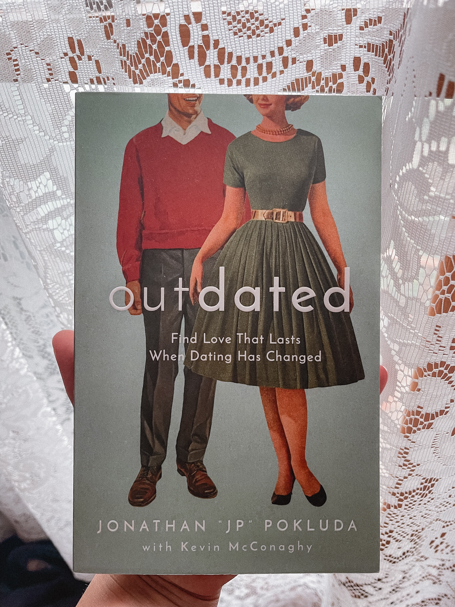 this book is such a good read! It talks about a lot of important topics in today’s world of dating! It’s also great on audio book!
🤍

#LTKWedding #LTKU #LTKGiftGuide