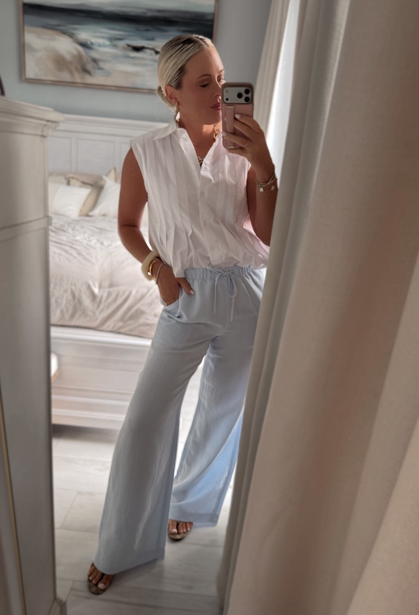 OOTN! The best linen pants ever! Come in lengths! I do small, tall! More colors! They’re a best seller for a reason and my top was a hit! In small but could have done XS. 


Summer style. Summer fashion. Linen pants. Resort wear. @Aritzia

#LTKSeasonal #LTKOver40 #LTKootd