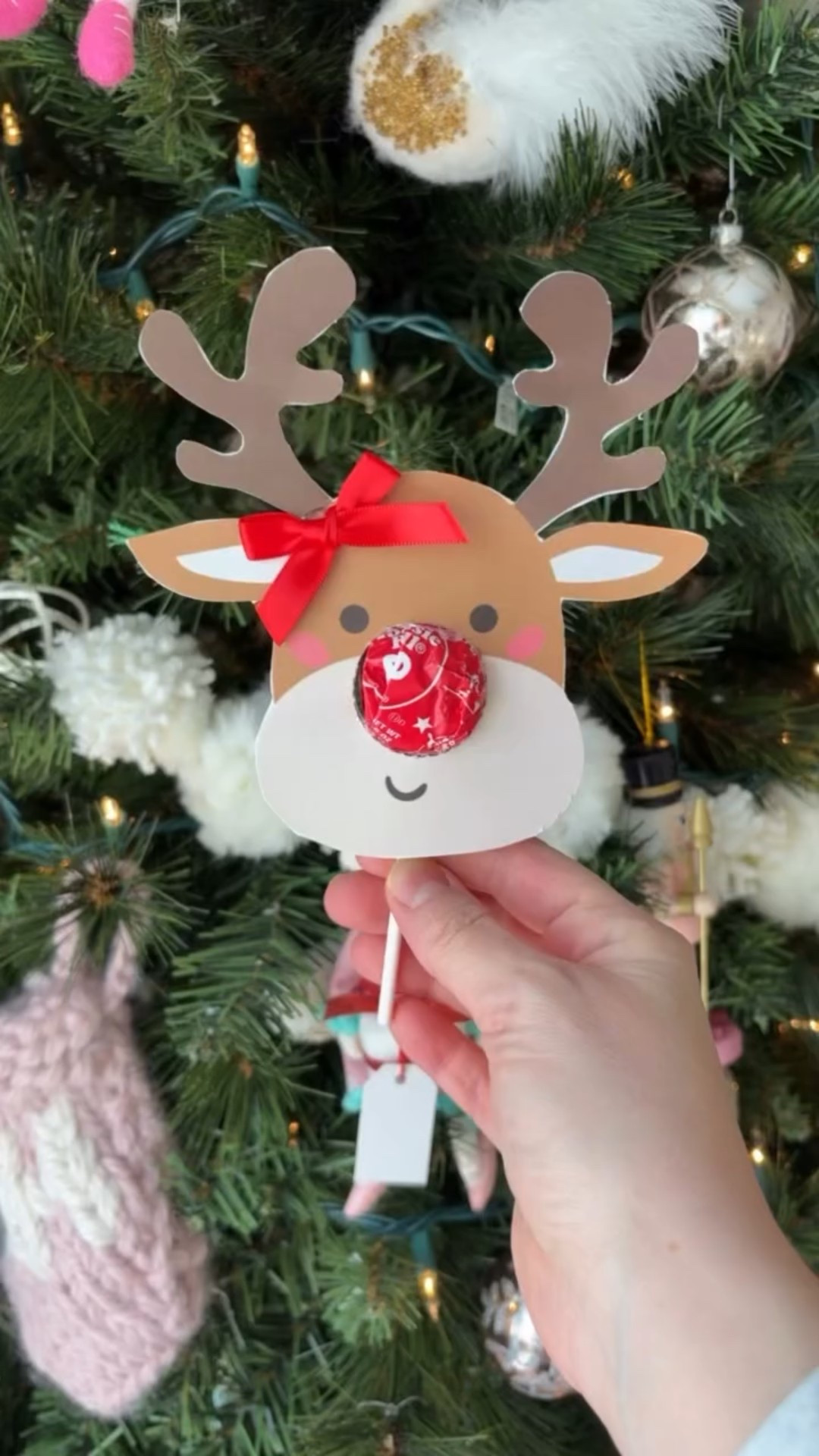 If you’re looking for a cutie, simple, & affordable classroom Christmas treat look no further.

The cutest Christmas party classroom hand out. 



#LTKKids #LTKHoliday #LTKmomlife
