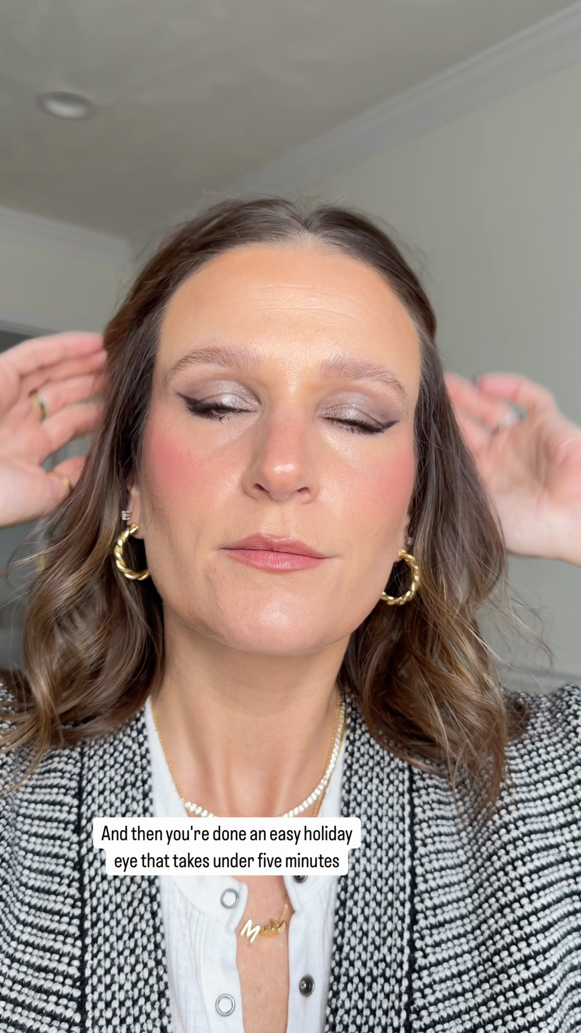 Easy holiday eye makeup that is great for hooded eyes and take under 5 minutes. Save this for later.

Products used:
Makeup by Mario Master Mattes The  Neutrals

Patrick Ta Major Detentions Eye Illusion Shadoe Duo in Always on your mind

Revant Eye Liner in Black

Maybelline Colossal Bubble Mascara 

#LTKBeauty #LTKgrwm #LTKHoliday