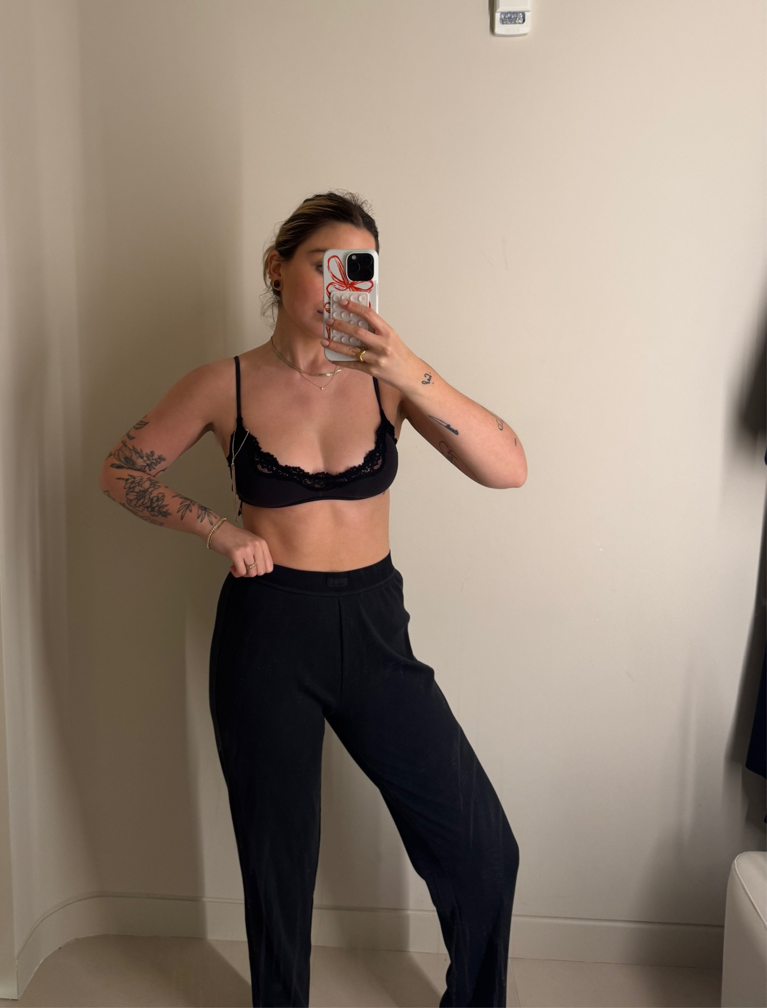 Skims try on