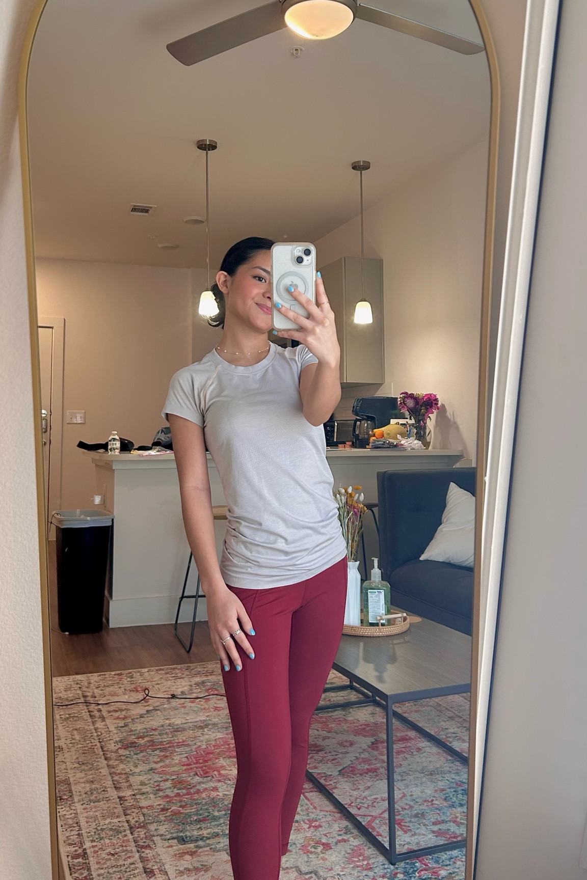 top is size 2 & bottoms are size 0 🍓

(i got this shirt so long ago they no longer have this color) 