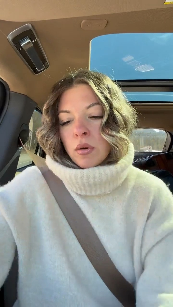 shopping around in vail outfit with comfortable riding boots

i did my normal size small/ 2 

stirrup pants
turtle neck 
riding boots 
mountain outfit 
shopping outfit 

#LTKStyle #LTKOutfits #LTKOotd