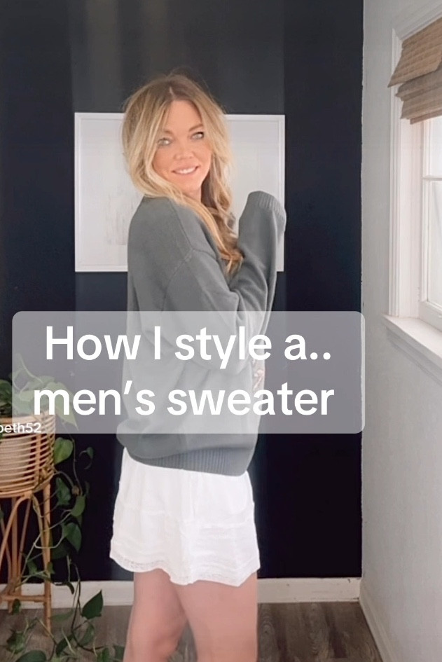  5’7 140 lbs 
• Men’s sweater small 
• skirt size small 
#ltkfind #LTKshop #sweaterr

#LTKStyleTip #LTKWatchNow #LTKHoliday