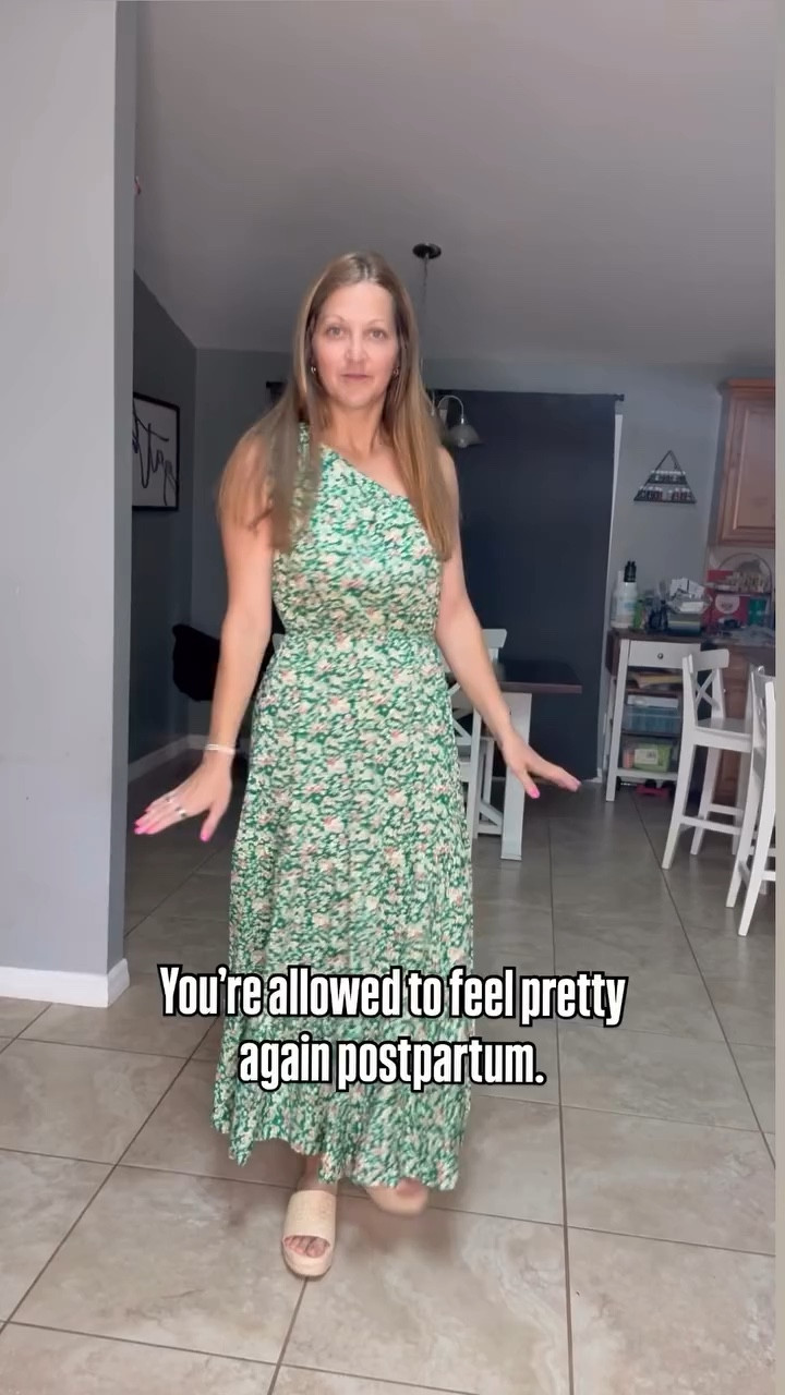 I didn’t think I’d feel like myself again this soon.
Or maybe ever, if I’m being honest.
Motherhood changed everything…
my body, my rhythm, my priorities.
But slowly, in little moments like this…
I’m finding pieces of me again.
Not the old me.
A stronger, softer, more grounded version.
Follow along if you’re in that in-between season too