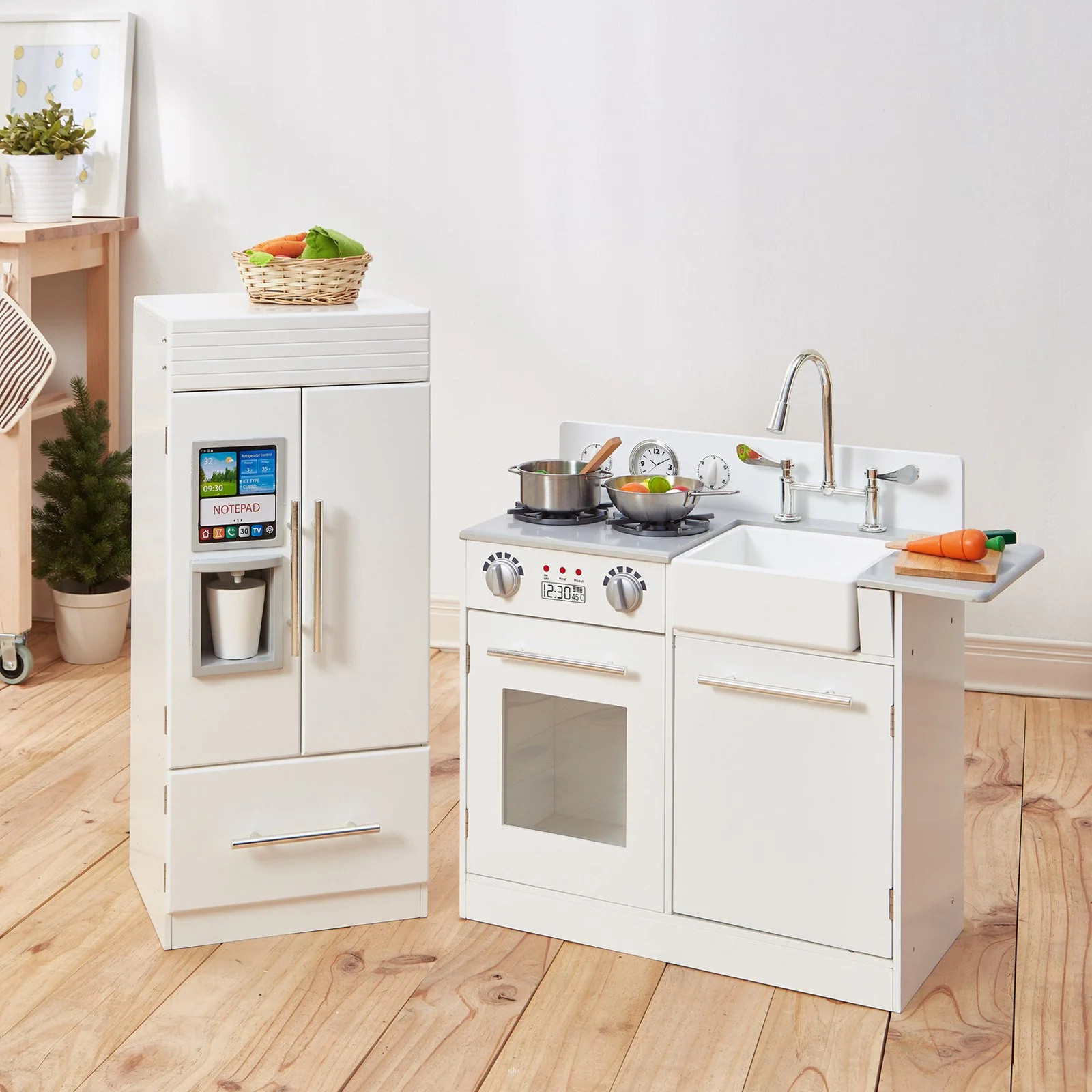 Teamson Kids Little Chef Chelsea Modern Play Kitchen - White | Walmart (US)