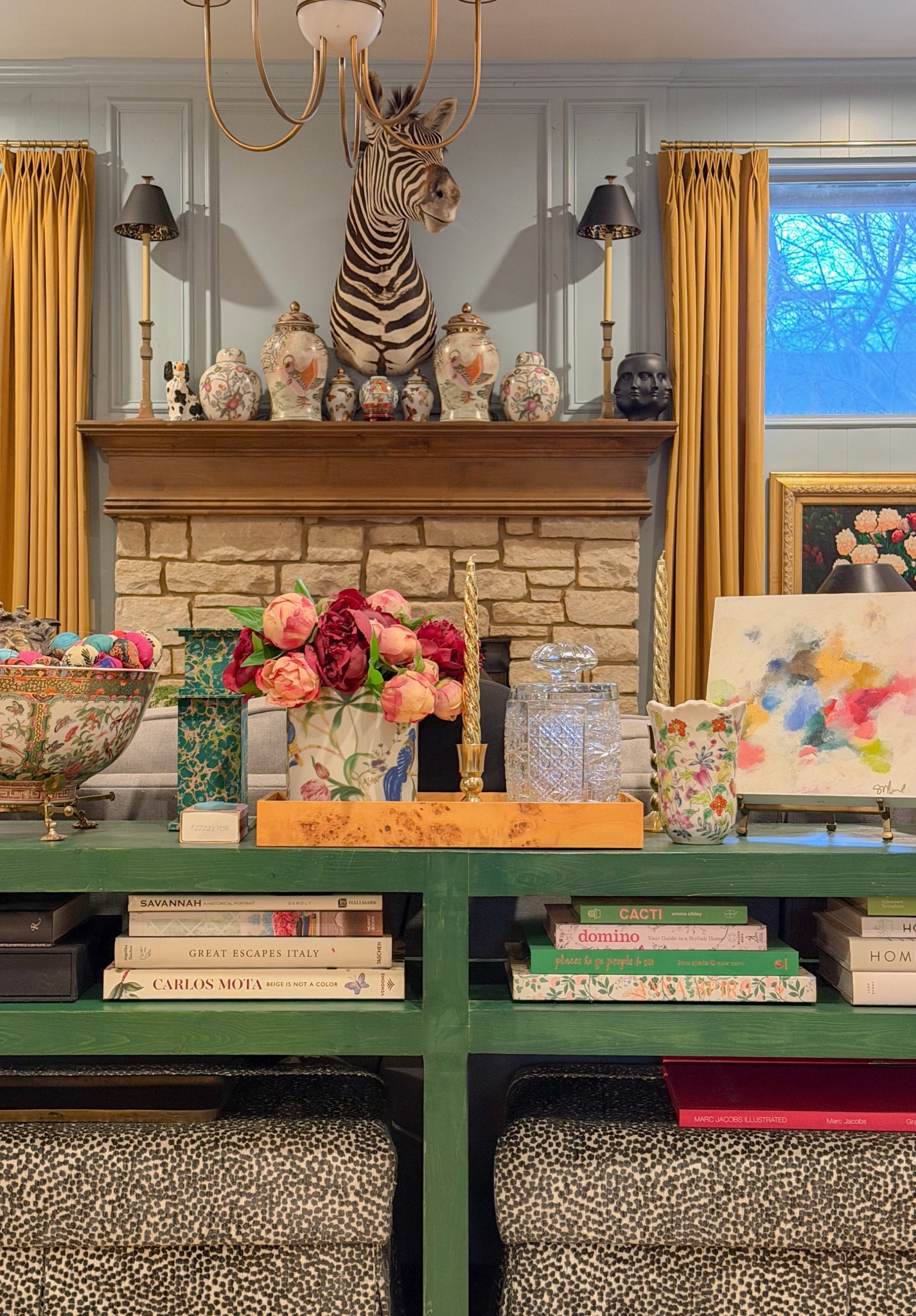For my fellow design and home décor book lovers 🤍 sharing a few of my favorites—some you probably know, some you might not!

#DesignBooks
#CoffeeTableBooks
#CollectedStyle
#HomeInspo
#DesignInspiration

#LTKGiftGuide #LTKHome