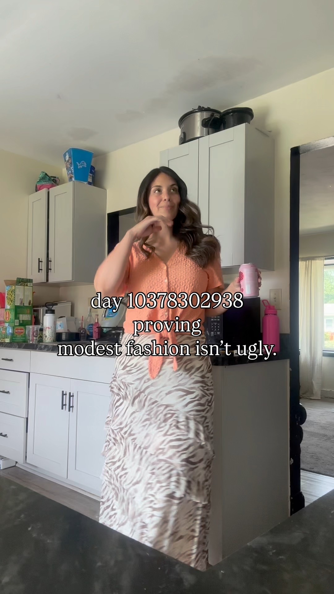 Forever proving that being cute & modest can co-exist 💃🏻✨

Follow along for more modest fashion tips & inspo 💕💕💕


• Also, everyone’s modest journeys look so different because we’re all on different paths & walks! This is never a post about what you’re wearing is wrong etc. Just showing and sharing my journey:) 


#midsize #midsizefashion #midsizeootd #modest #modestfashionblogger #modestfashıon #modestfashionista #fashioninspo #ootd 