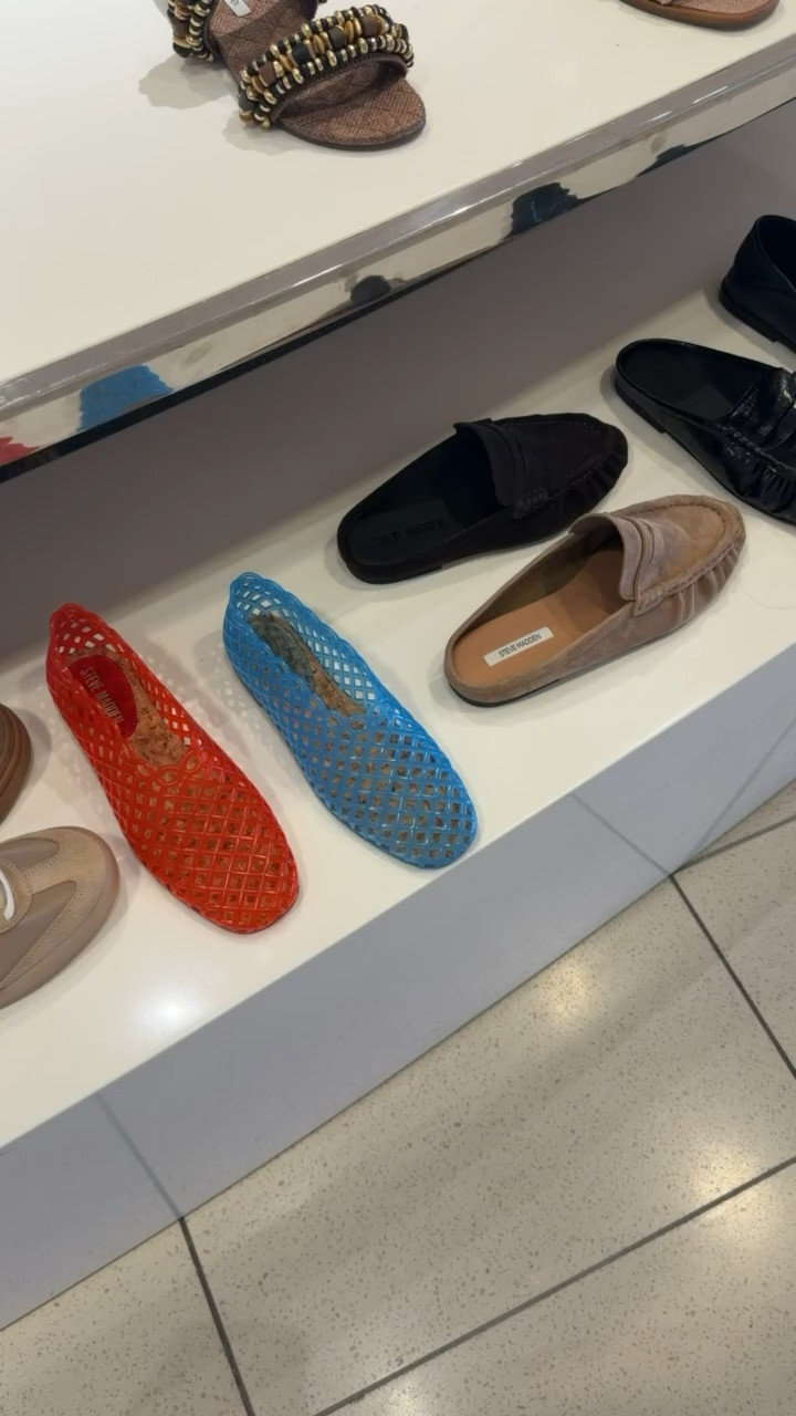 Spring shoes, statement sandals, vacation sandals, chic accessories, anna monteiro, annabrstyle

#LTKOver40