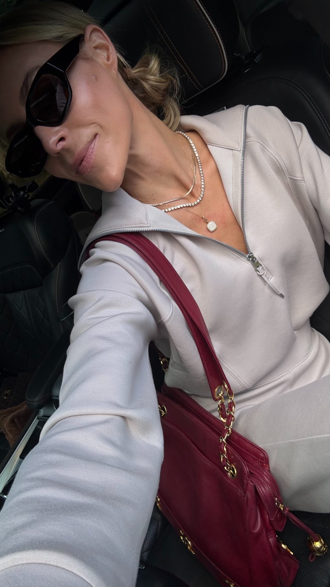 Drop off look 🤎🤎

#LTKFallSale #LTKSeasonal #LTKFindsUnder100