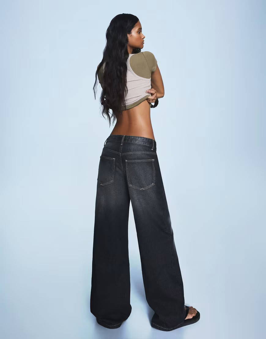 Bershka Boyfriend jeans in black | ASOS (Global)