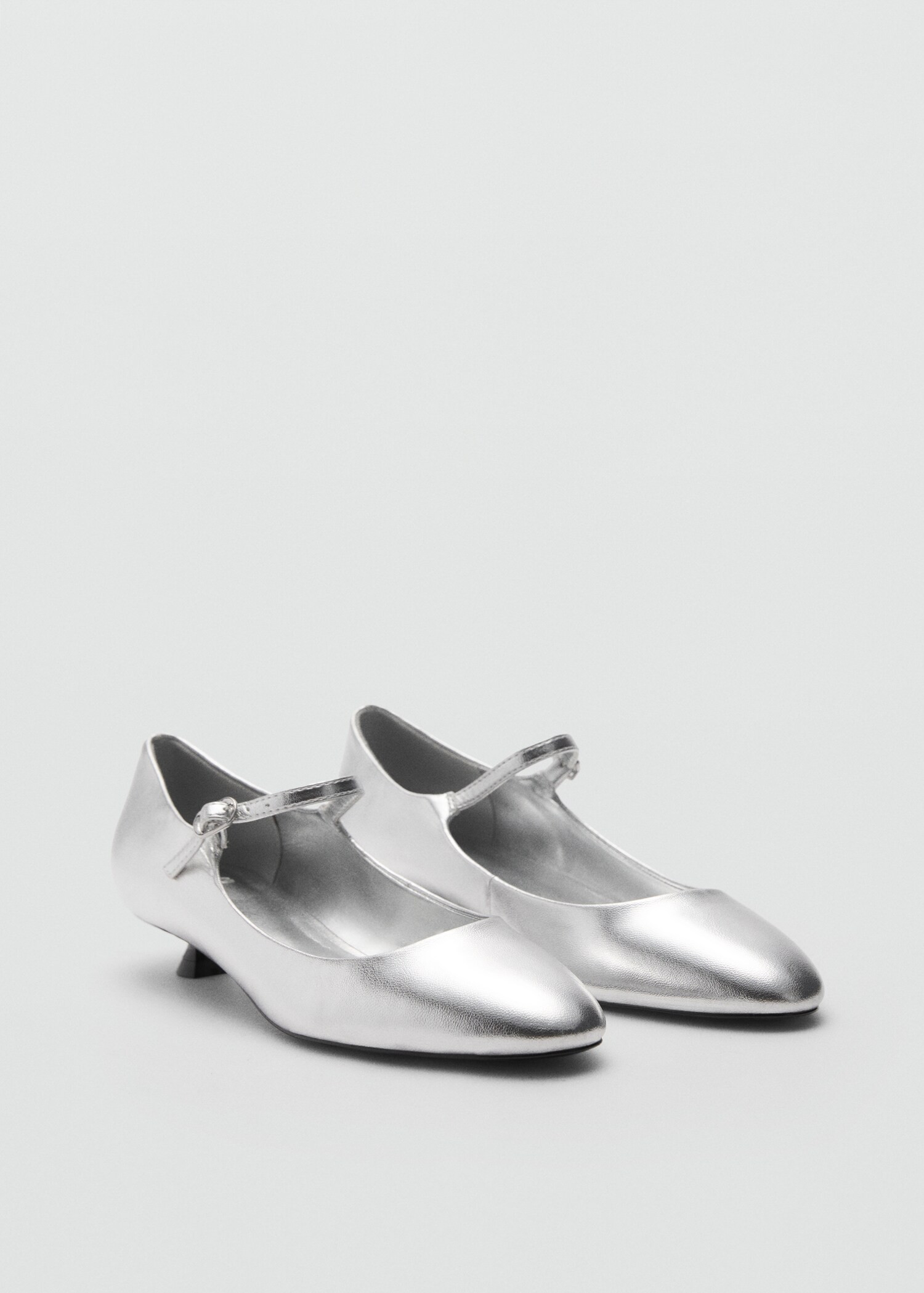 Kitten-heel shoes with buckle - Women | MANGO USA | MANGO (US)