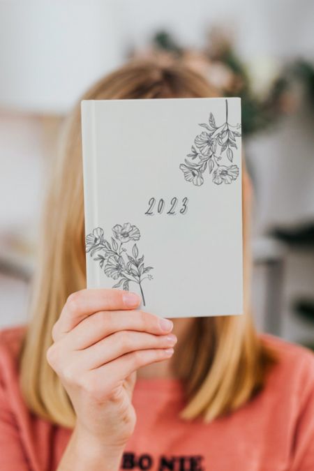 Almost 2023!! Get a head start on the new year and grab one of my favorite 365 page daily planners ☁️ This would make an amazing stocking stuffer 🎄✨ I love that this has space for tracking water intake and gratitude, as well as an hourly to do list 🤍 Click below to shop ✨ Follow me for daily finds 💞 #2023 #dailyplanner #2023planner #planner2023 #organization #organizedlife #organized #organize #todos #gratitudejournal #giftsforher #newyear #2023 #newyearsresolution #planning #giftsforteens #stockingstuffers 

#LTKSeasonal #LTKHoliday #LTKU #LTKworkwear #LTKfamily #LTKunder50 #LTKGiftGuide #LTKFind #LTKsalealert