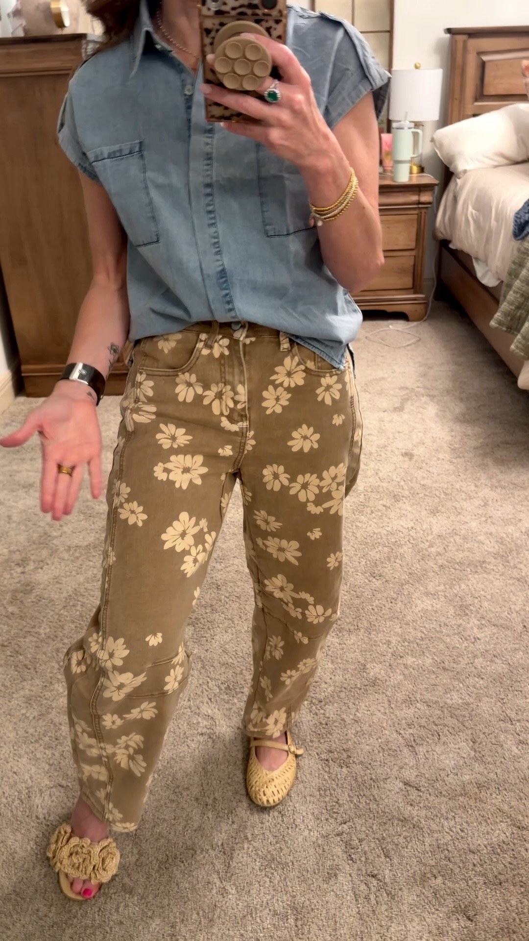 Floral barrel jeans wearing a size XS very true to size and XS top too.

#LTKOver40 #LTKootd #LTKdayinmylife