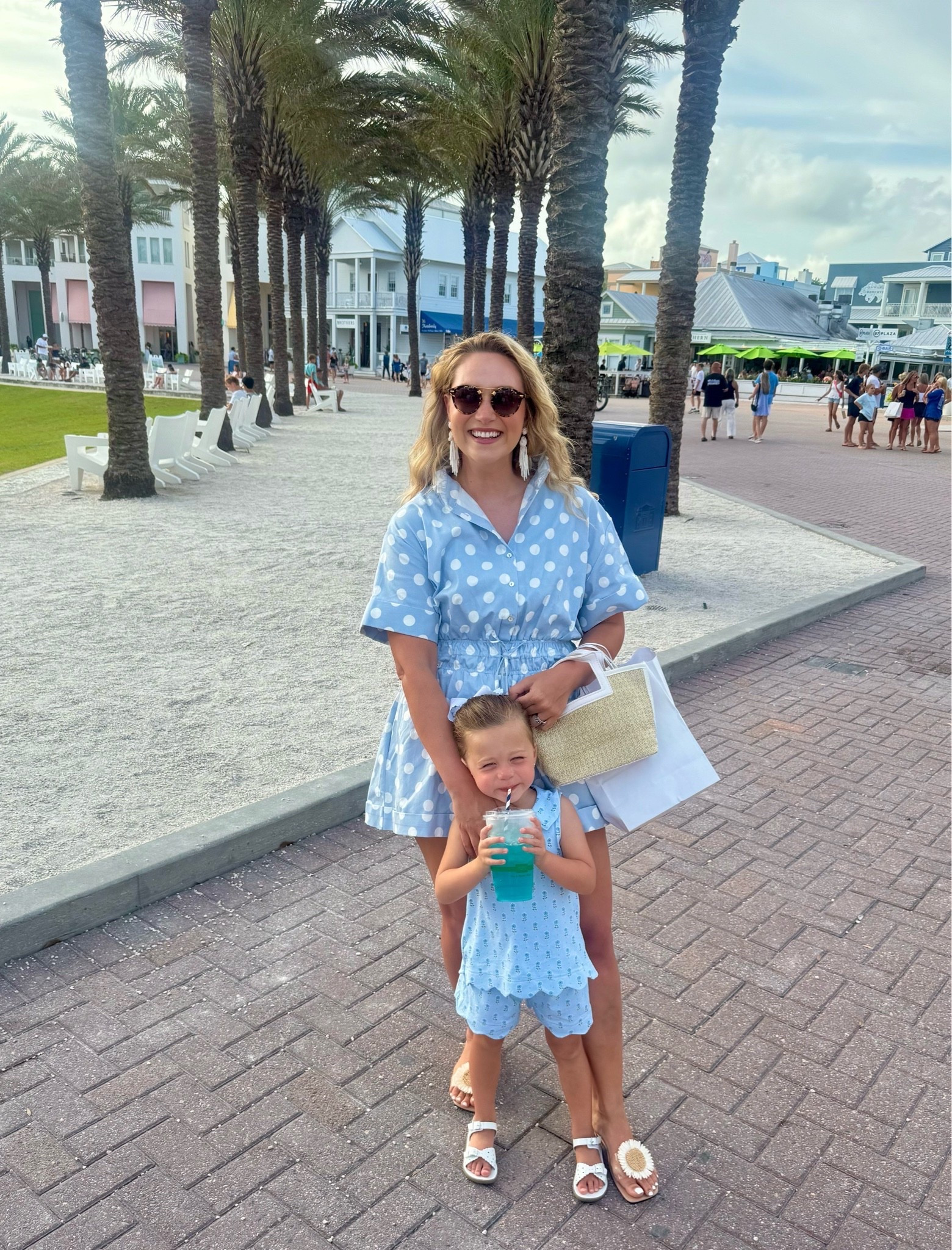 ☀️🛍️🌊⛱️

#LTKdayinmylife #LTKgrwm #LTKootd