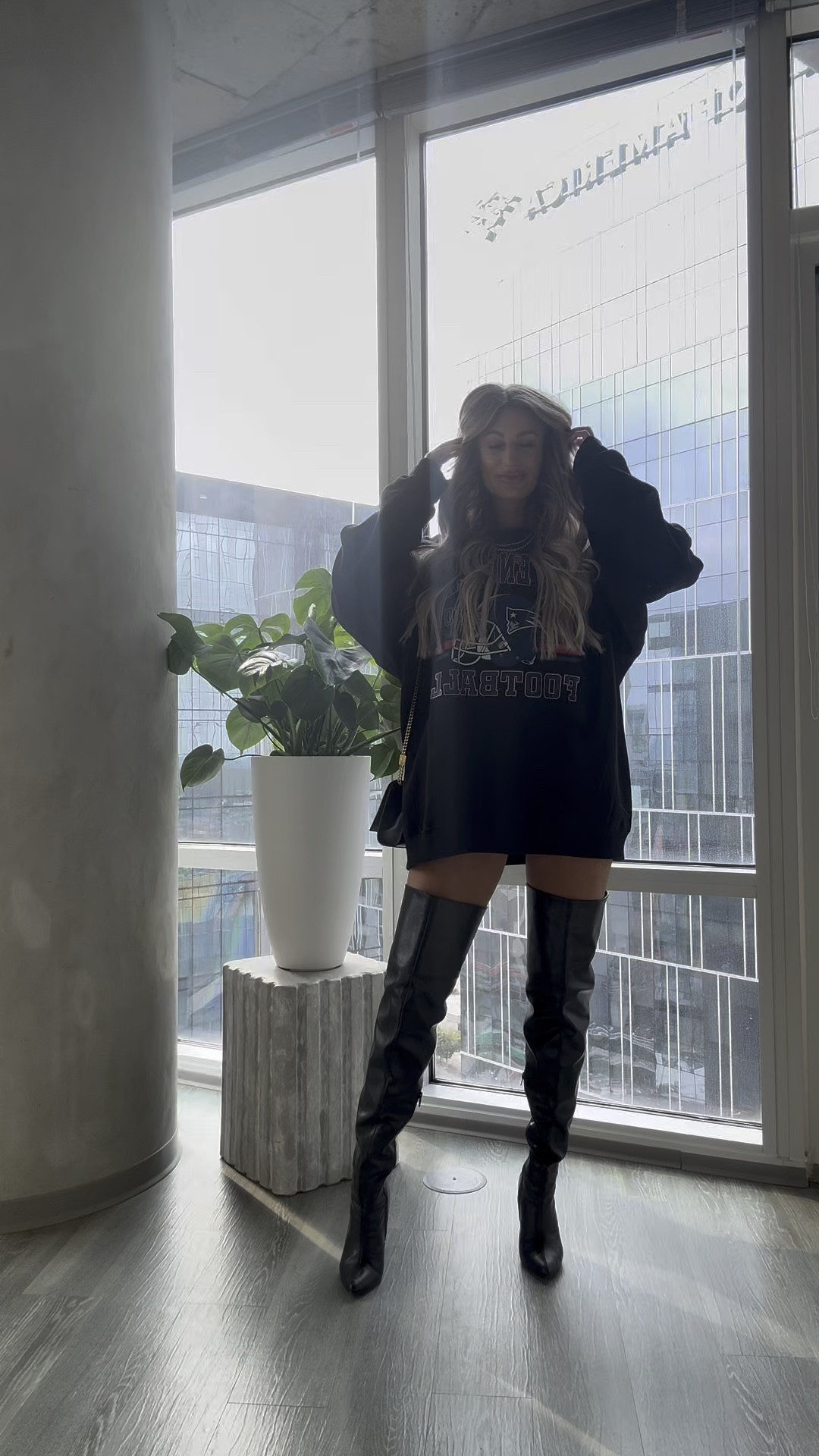 Super Bowl outfit on lock🖤🖤🏈🤍🎉 Get this oversized sweatshirt in an XL and wear as a t shirt dress for a whole lewwwk. 

#LTKgrwm #LTKSeasonal #LTKootd