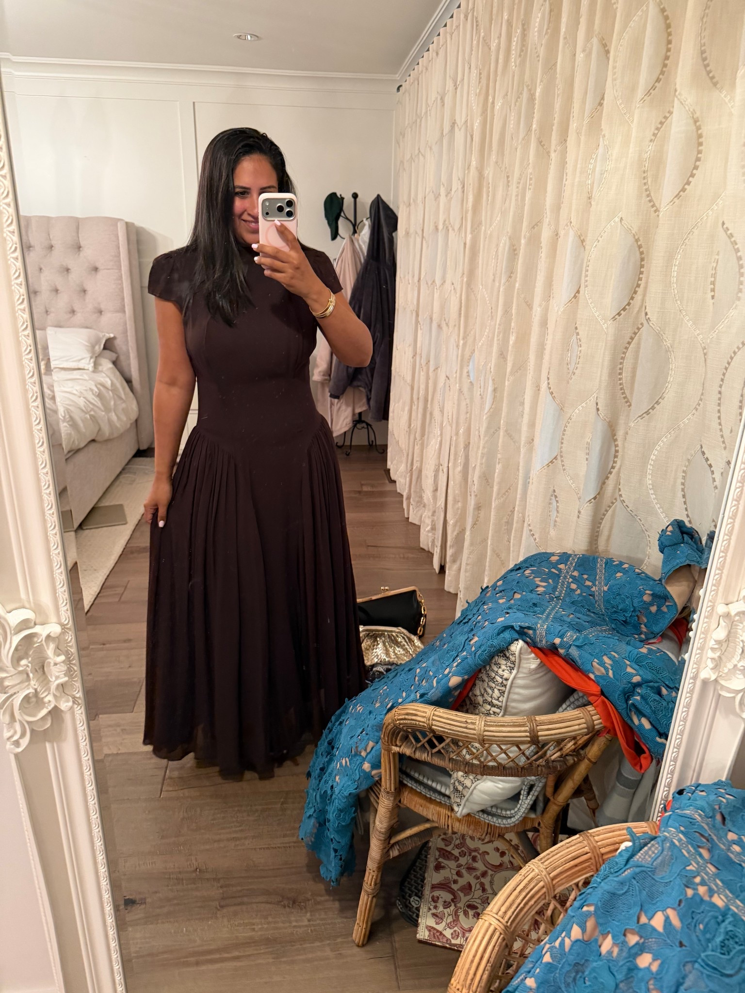 My dress is sz 8 reformation

#LTKcanada #LTKwinter #LTKsummer