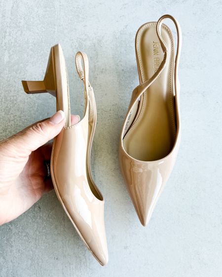 Slingback Heels 

women’s work wear  low heels dress shoes  pumps  dress heel workwear accessories  Amazon workwear  neutral fashion  shoes


#LTKOver40 #LTKShoeCrush #LTKWorkwear