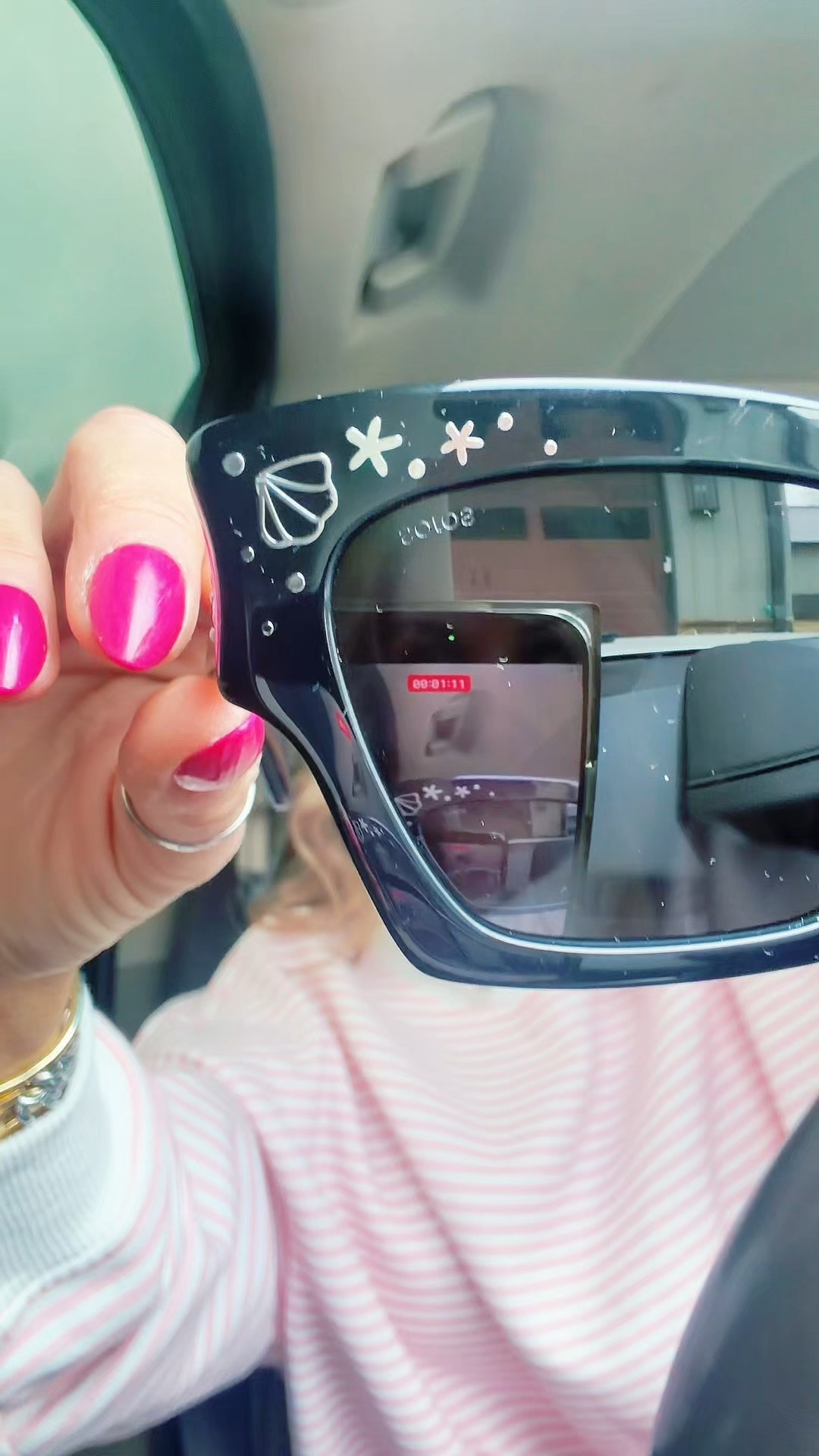 What better combination than seashells and pearls?!?!?? #LTKFashion #LTKSunglasses 