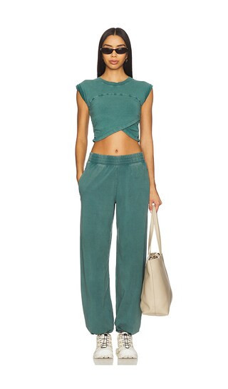 Free People x FP Movement Hot Shot Crossover Set in Green. - size M | Revolve Clothing (Global)