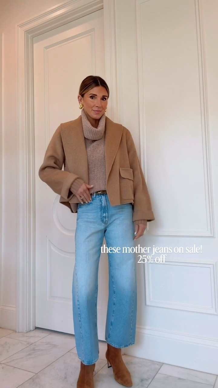 My mother jeans are on sale! I'm wearing size 25 fits tts.

#LTKootd #LTKSeasonal #LTKSaleAlert