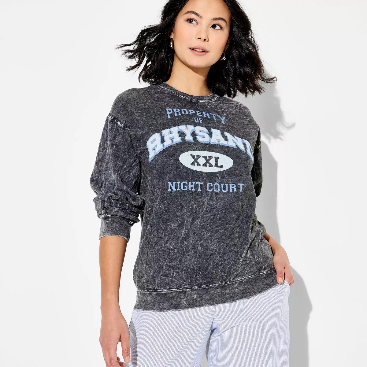 Women's Rhysand ACOTAR Fleece Graphic Pullover Sweatshirt - Black L | Target