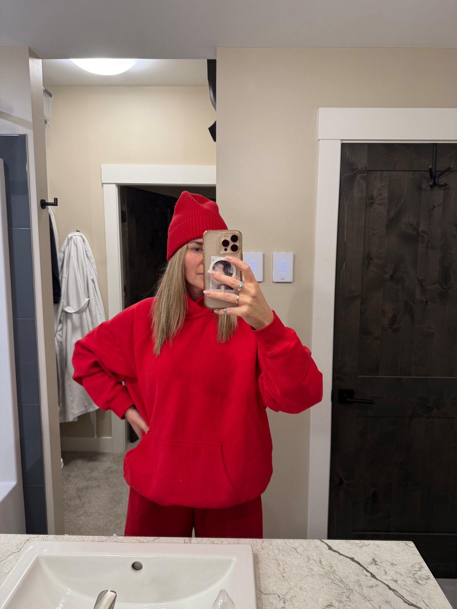 59 shades of red ♥️

#LTKstyletip #LTKwinter #LTKcanada