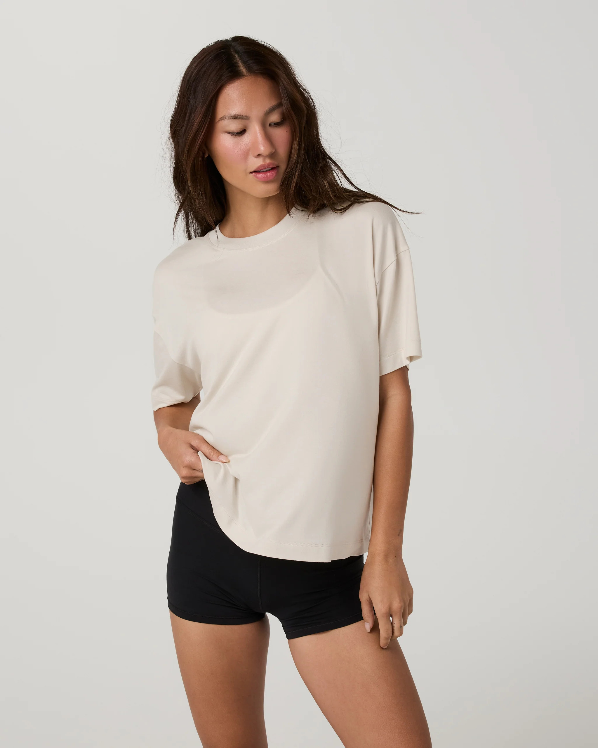 Energy Tee Long | Vuori Clothing (US & Canada)