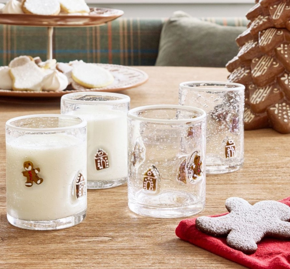 ChristmaChristmas

#LTKHome #LTKStyleTip #LTKSeasonal