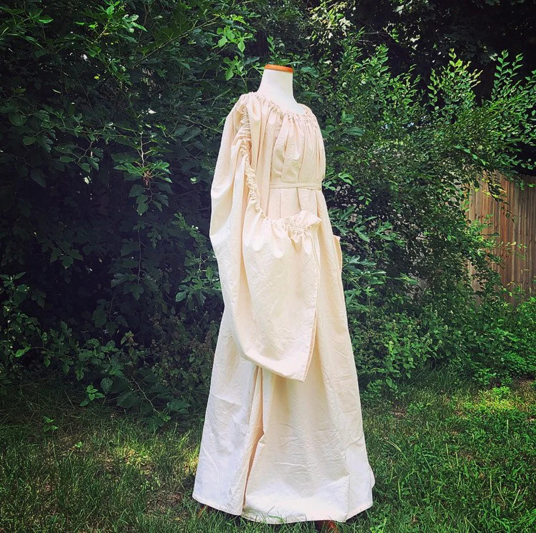 Women's Chemise, Adult Renaissance Costume, Renaissance Clothing, Historical Clothing, Medieval G... | Etsy (US)