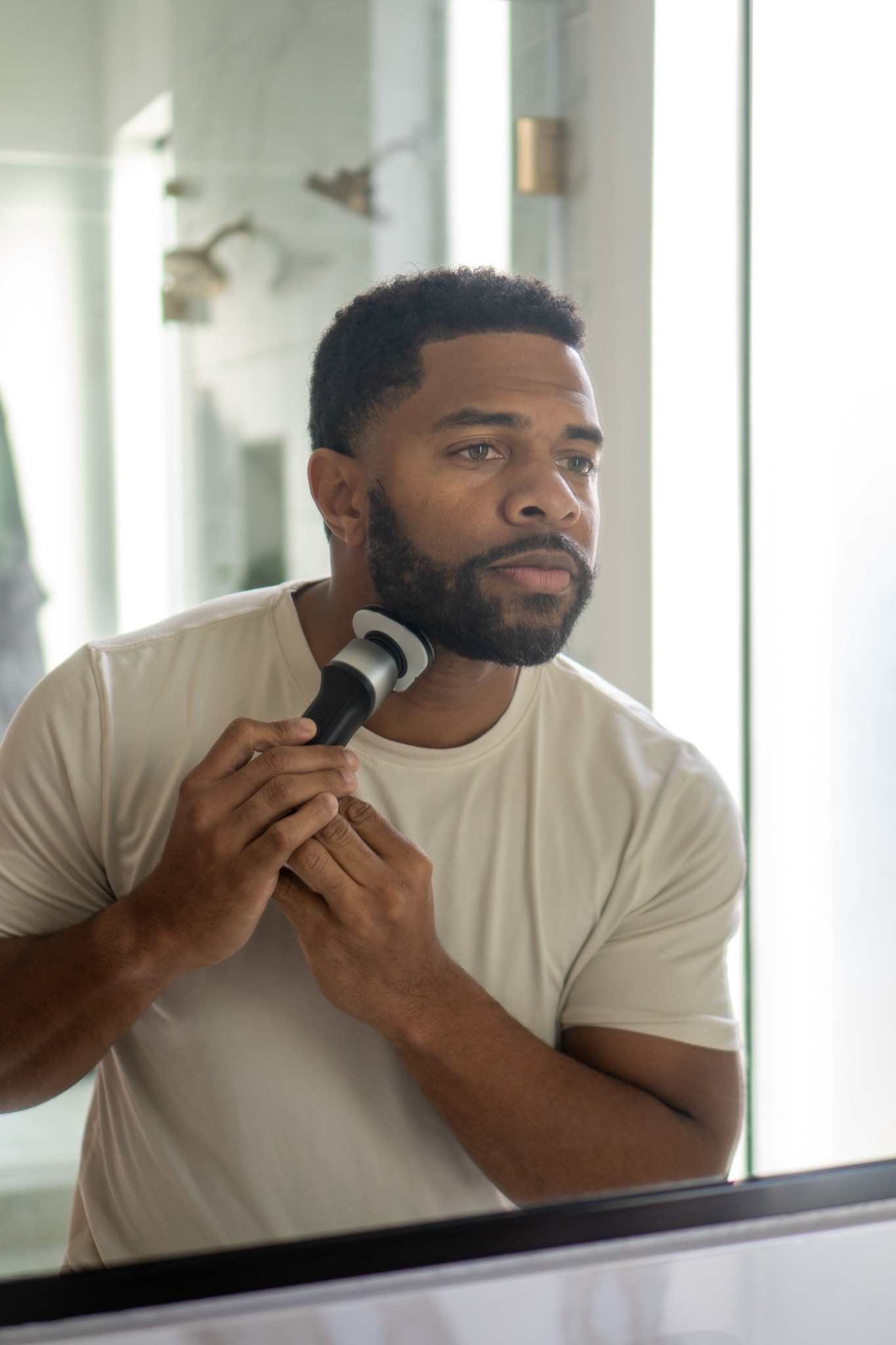 #Ad The Philips Norelco Series 5000 is a shaver built for the go. Shop for yours today. Available at Target. #PhilipsPartner #TargetPartner #Target @Target @PhilipsNorelco

#LTKGiftGuide #LTKselfcare #LTKMens
