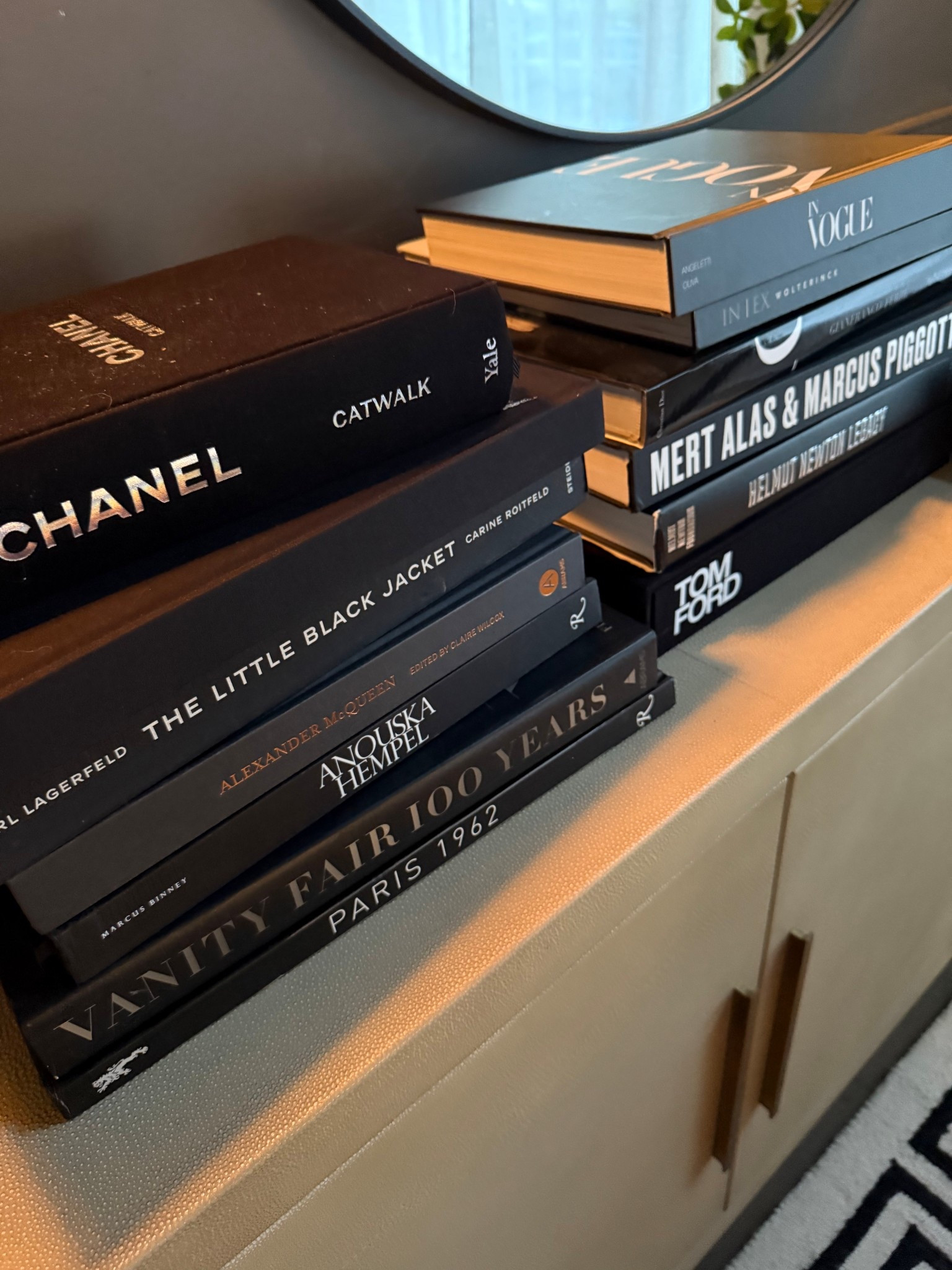 Getting ready to style up some spaces and the thought went through my mind…”I think I like black books!” 😂 🖤

#LTKHome #LTKSaleAlert #LTKdayinmylife