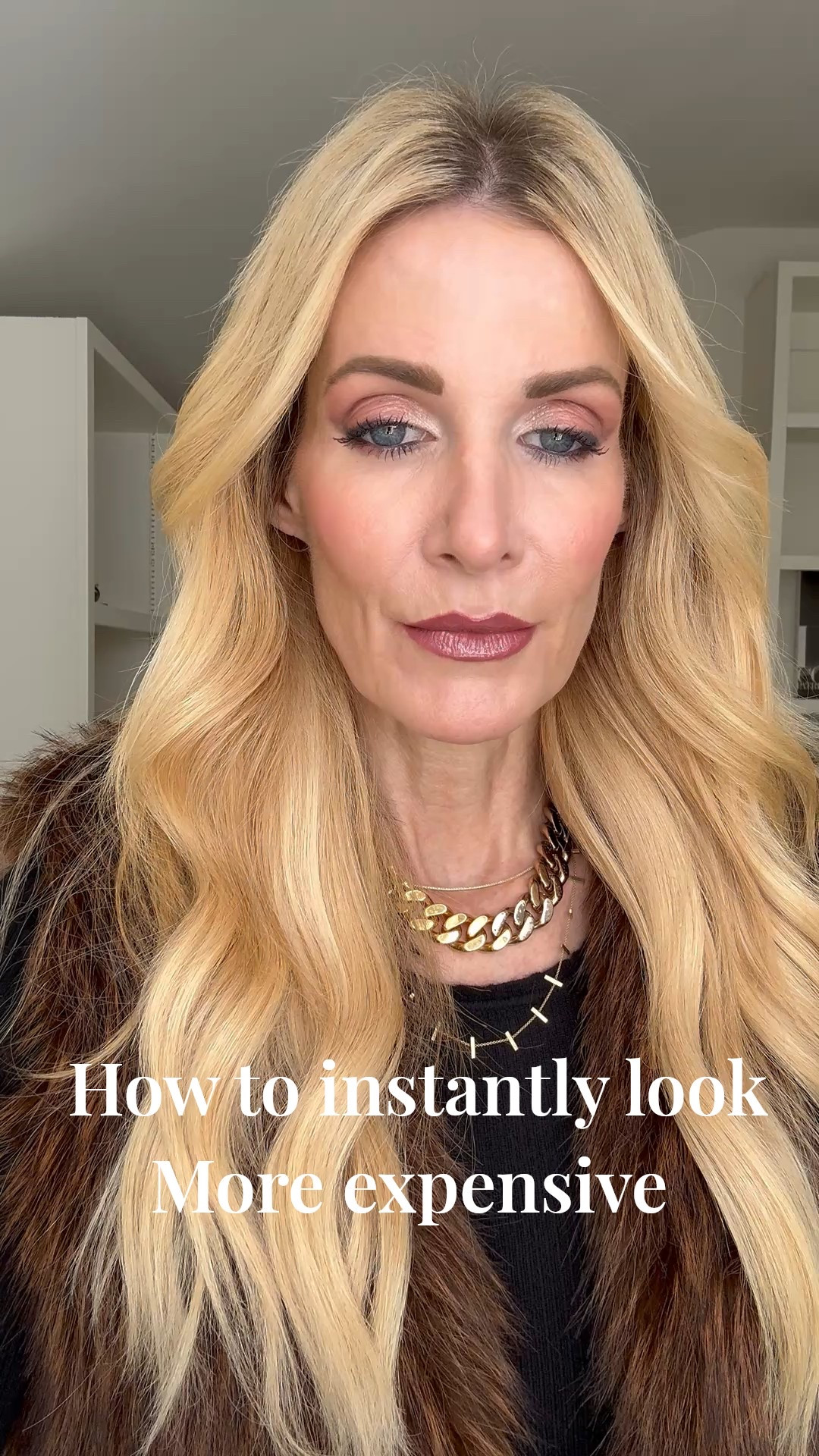 The number one thing you can add to your outfit this winter to instantly elevate it?
👉 A faux fur jacket.

Faux fur is effortlessly glamorous, insanely chic, and keeps you cozy and warm while still looking polished. I styled three different faux furs today, and every single one makes even the simplest outfit feel luxe.

🤎 Look #1: An under-$100 faux fur vest in the most gorgeous camel + black combo. It looks so expensive, but it’s budget-friendly and beyond good.
🤎 Look #2: A chocolate brown faux fur bomber — the easiest throw-on-and-go jacket that instantly makes you look put together.
🤎 Look #3: A leopard faux fur jacket that is unbelievably soft and currently on sale. Fun, bold, and still timeless.

I styled all three with my #1 best-selling Mother jeans — and for good reason. These are that good.
✨ High-waisted
✨ Wide-leg silhouette
✨ Faded black wash
✨ Legs-for-days effect

Everything runs true to size.
I’m wearing an XS in all the jackets and a 24 in the denim.

Which faux fur is your favorite — vest, bomber, or leopard? 🖤👇



#LTKgrwm #LTKFindsUnder100 #LTKOver40